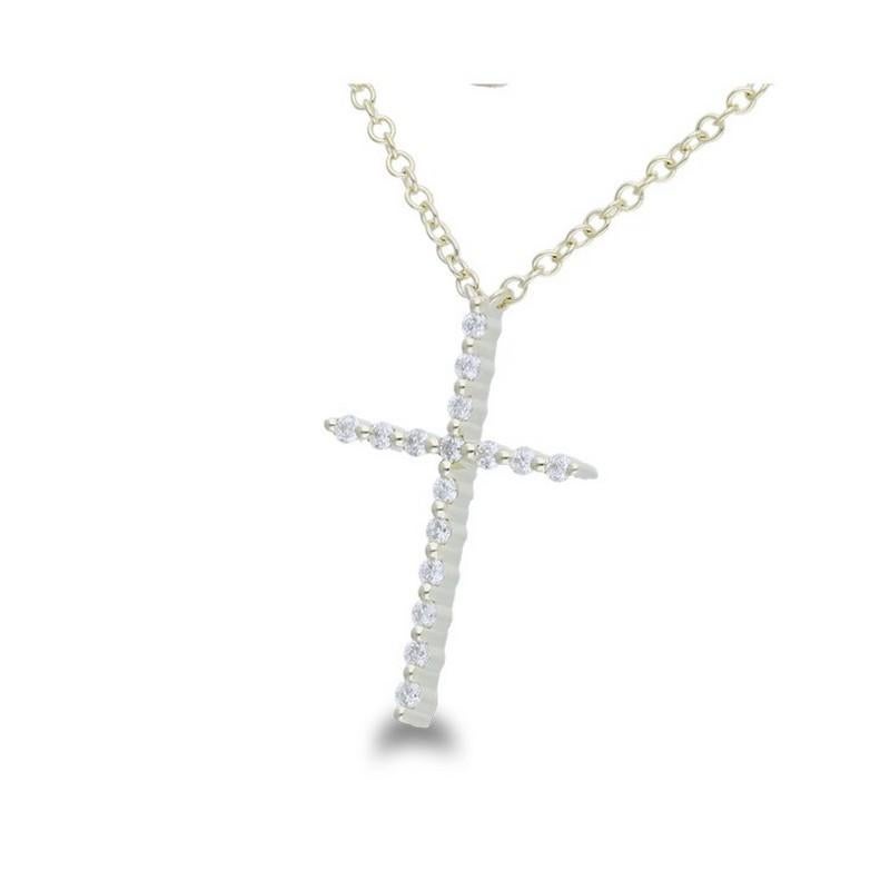     Poids en carats des diamants : Ce gracieux collier en forme de croix comporte un total de 0.1 carats de diamants. Le collier est orné de 16 diamants de taille ronde, chacun sélectionné pour sa brillance exquise, créant une apparence à la fois