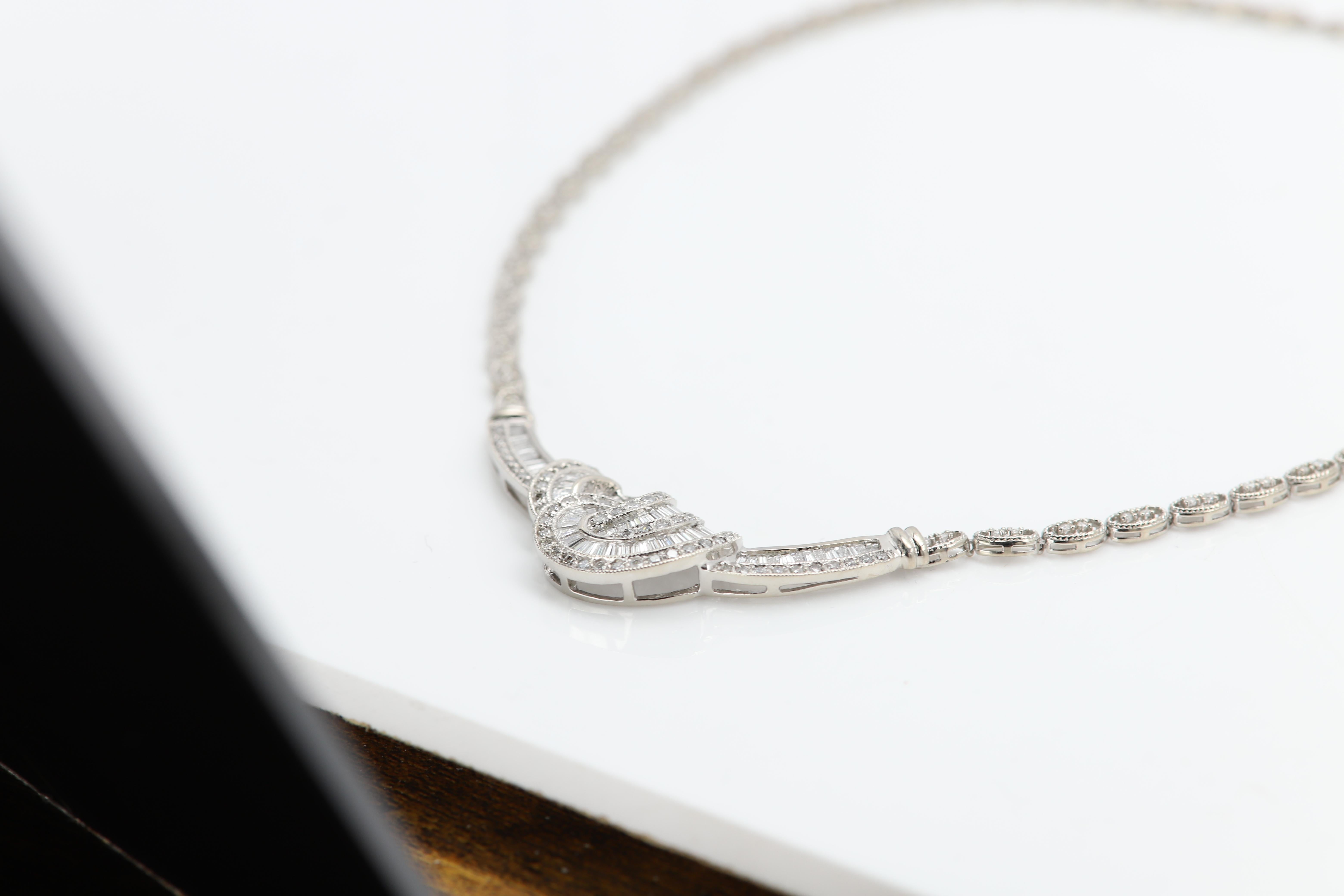 Collana di diamanti Baguettes Nature Diamonds 14 karat White Gold in vendita 2