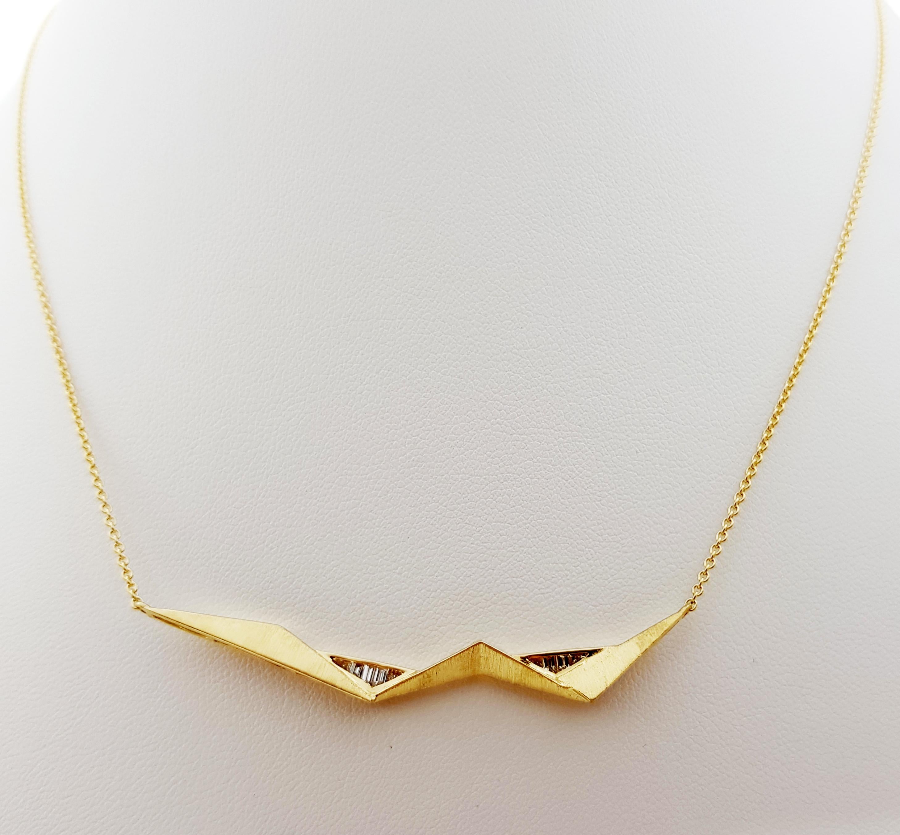 Contemporary Diamond Necklace Set in 18 Karat Gold Settings by Kavant & Sharart For Sale