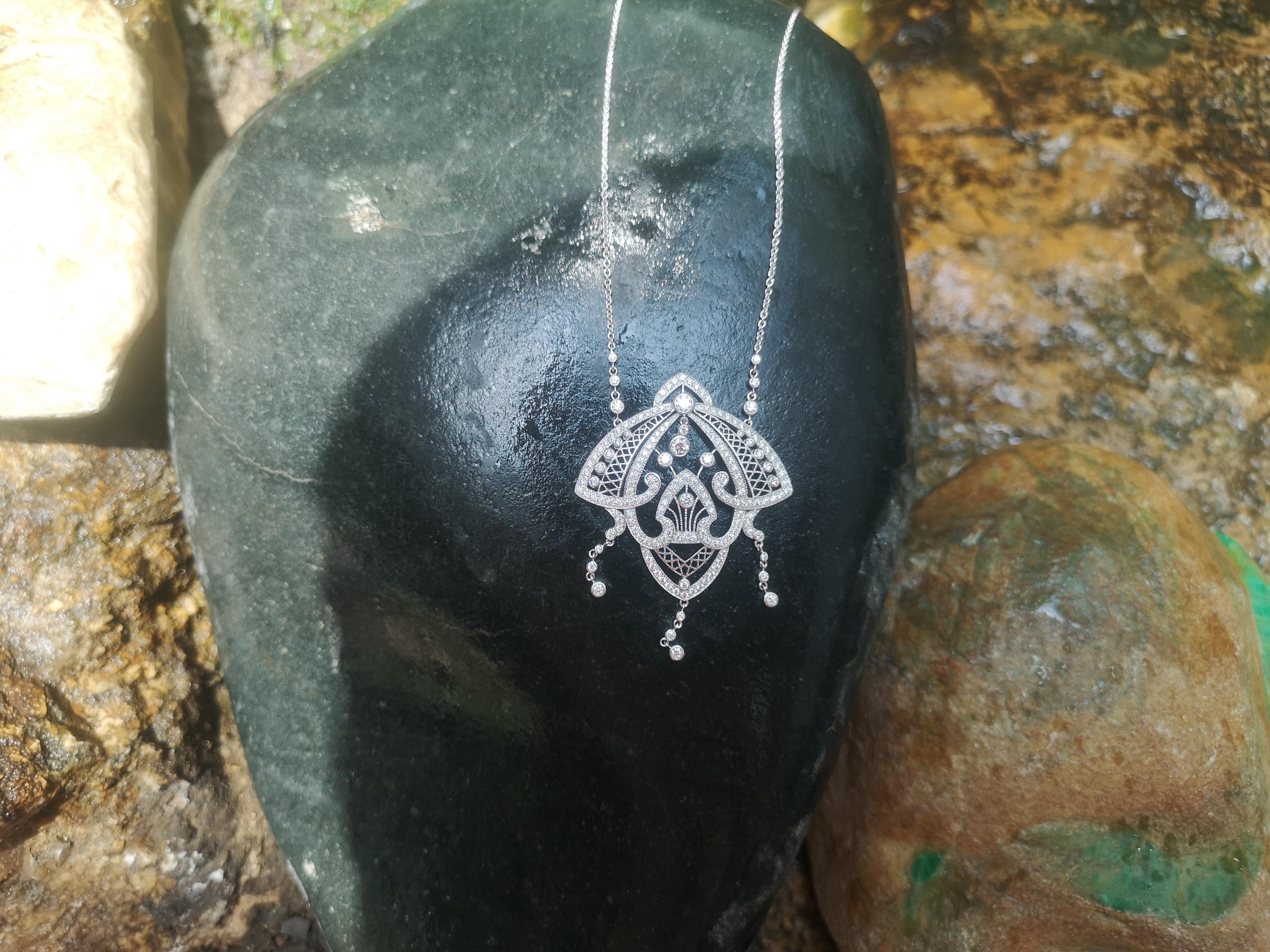 Diamant-Halskette in 18 Karat Weißgold gefasst (Gemischter Schliff) im Angebot