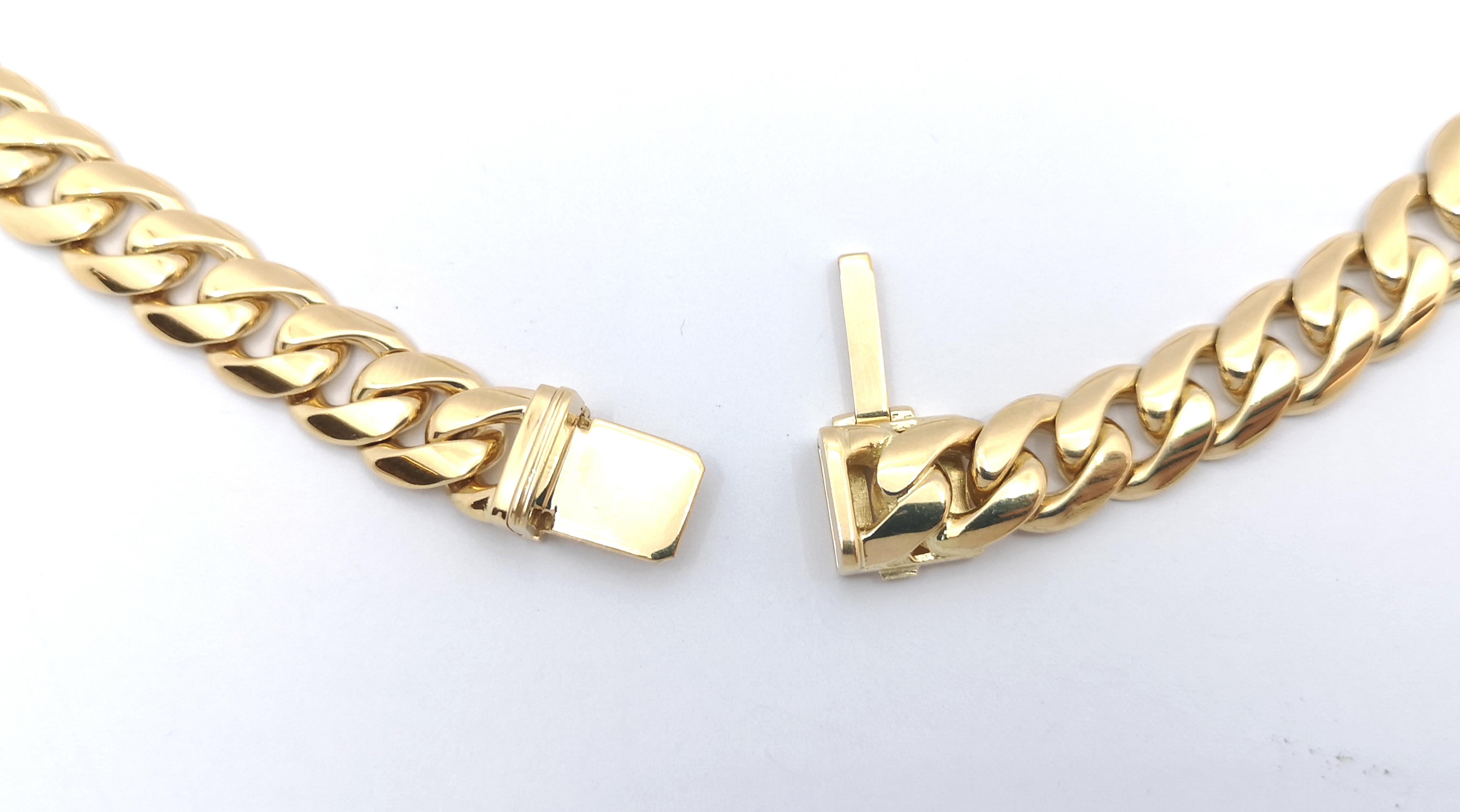 Women's or Men's Diamond Necklace set in 18K Gold Settings For Sale