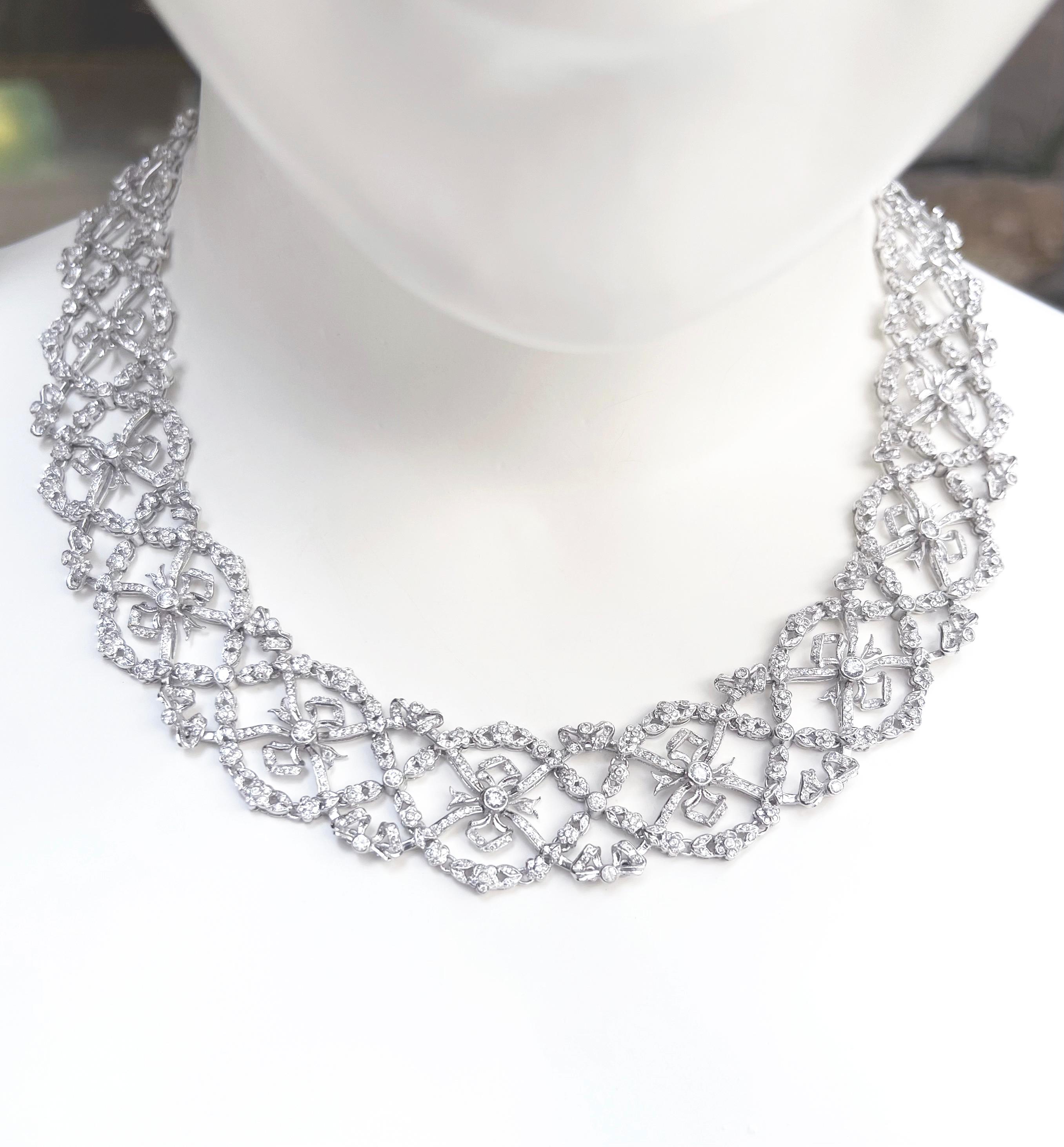 Diamond 8.50 carats Necklace set in 18K White Gold Settings

Width: 2.2 cm 
Length: 44 cm
Total Weight: 77.37 grams

