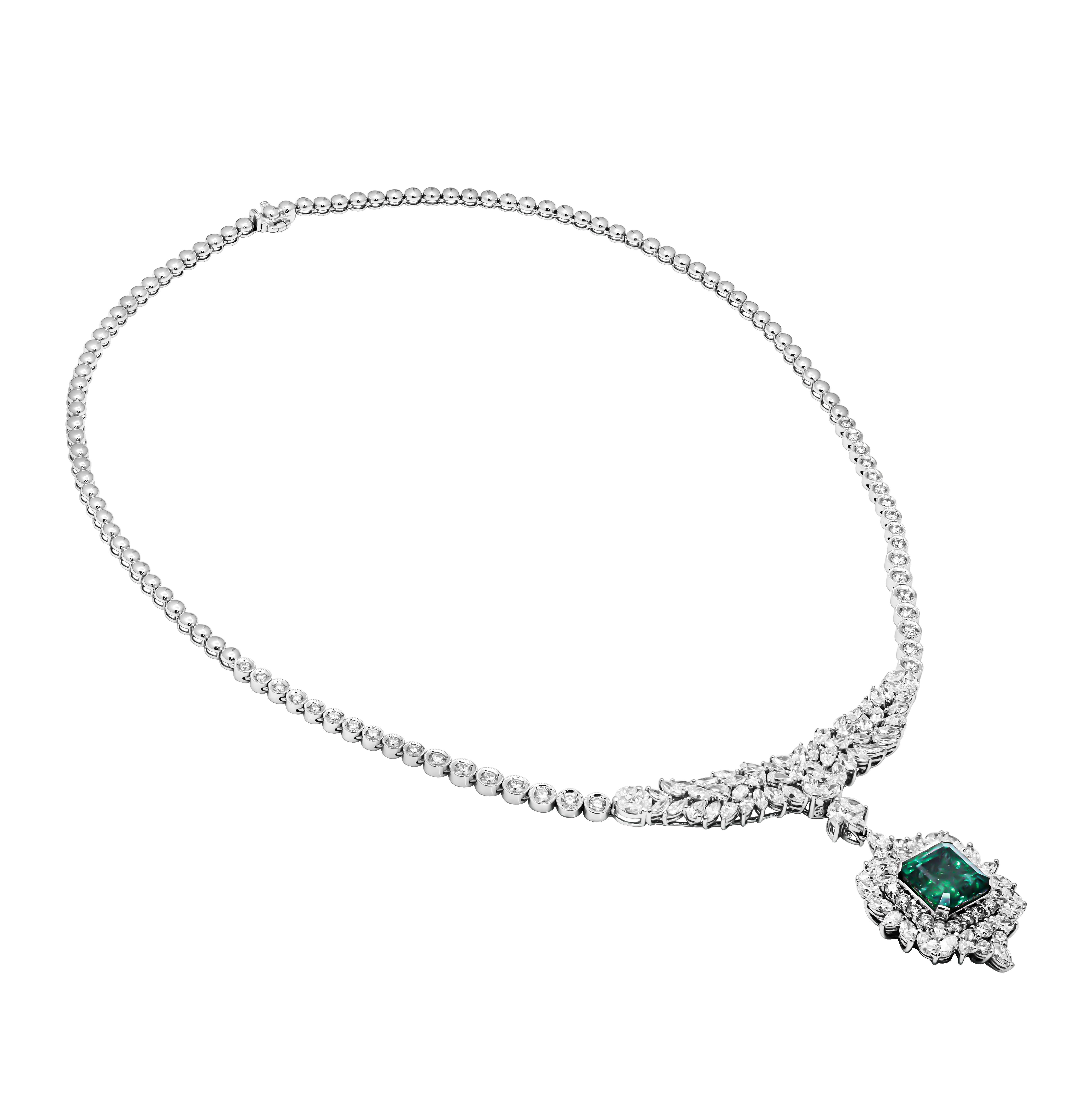Diamond Necklace in 18K White Gold with Green Emerald
Round Diamonds totaling 2.62ct 59st
Pear Shapes 19 stones diamond totaling 1.57ct
65 stones Marquise Diamond totaling 5.39ct
Green Emerald 6.98ct (oil treated)