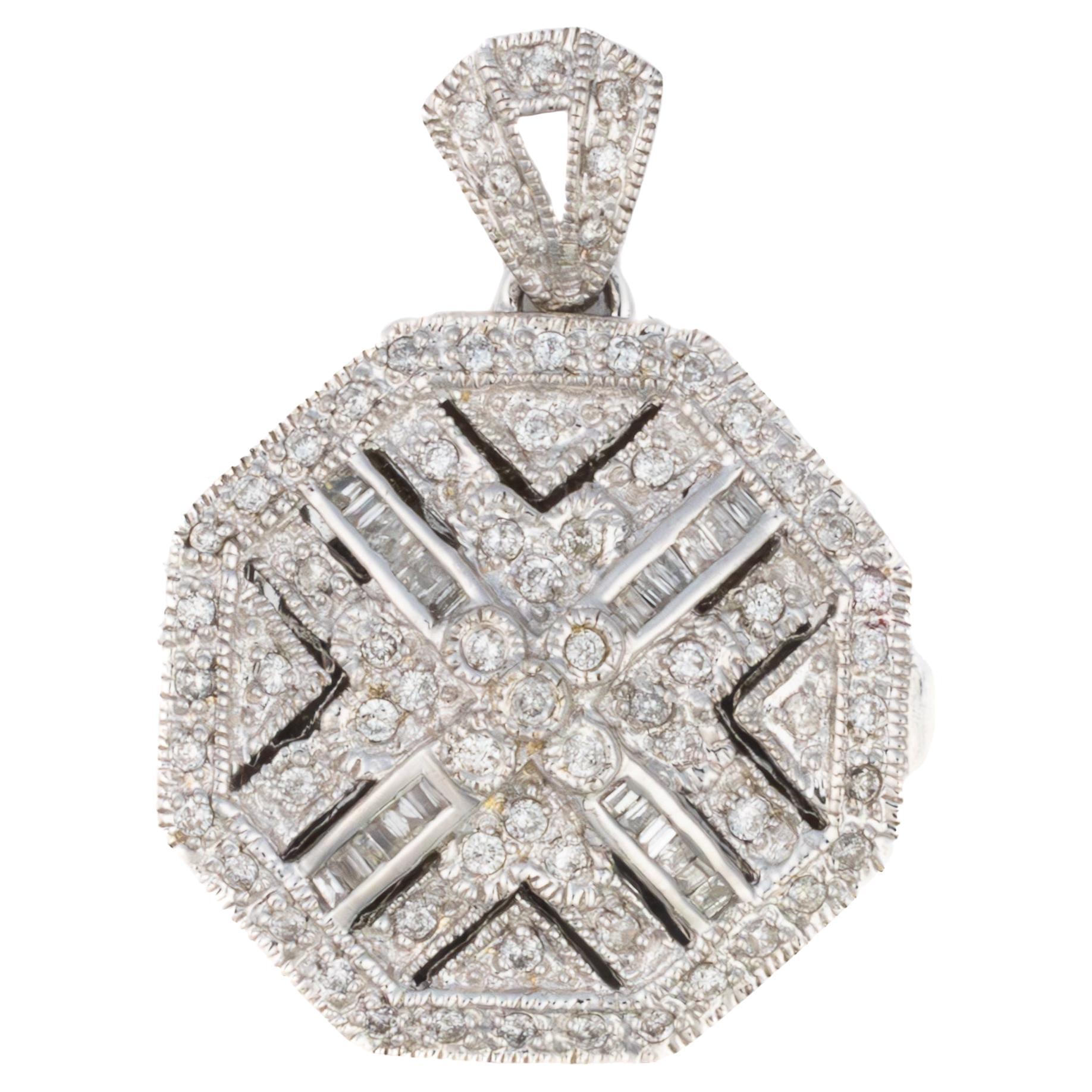 Ciondolo a medaglione ottagonale in oro bianco con diamante