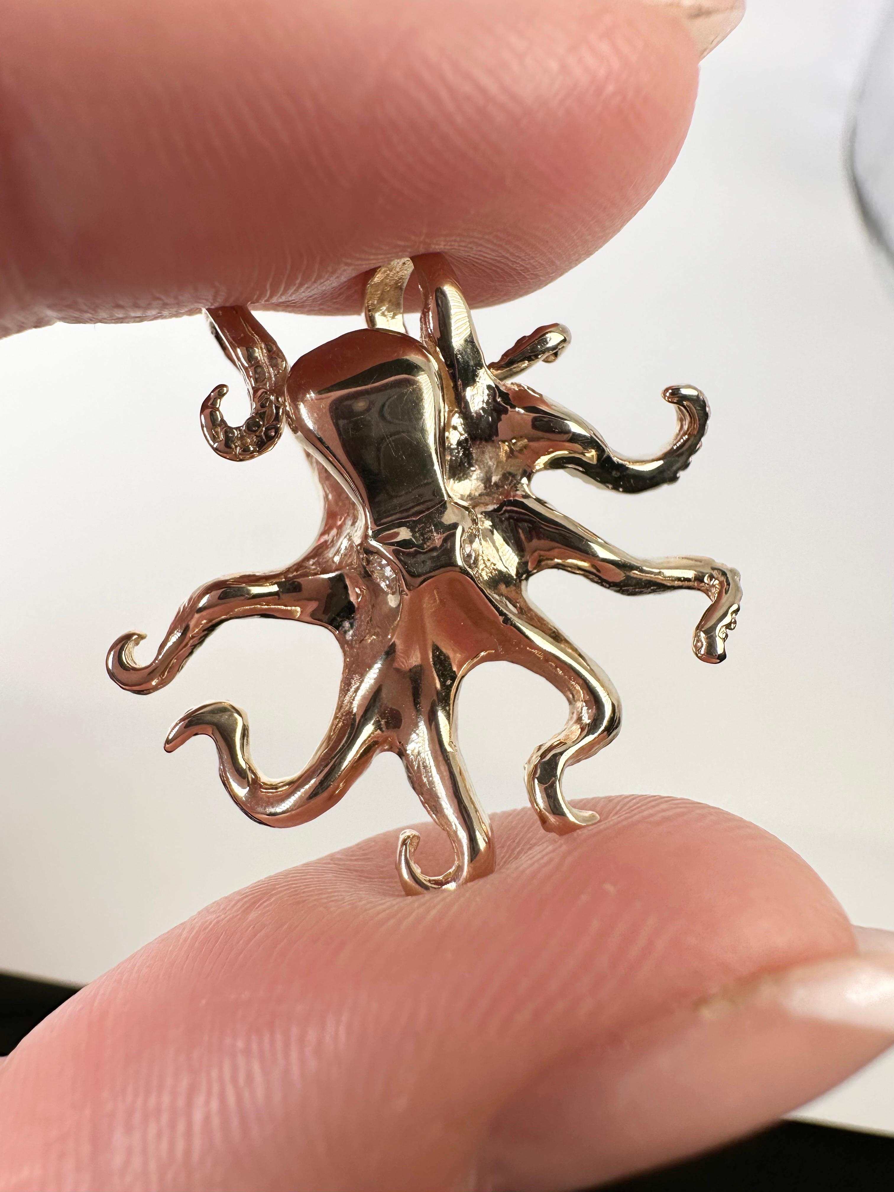 Collier pendentif octope en or 14 carats avec diamants, pièce d'art unique Unisexe en vente