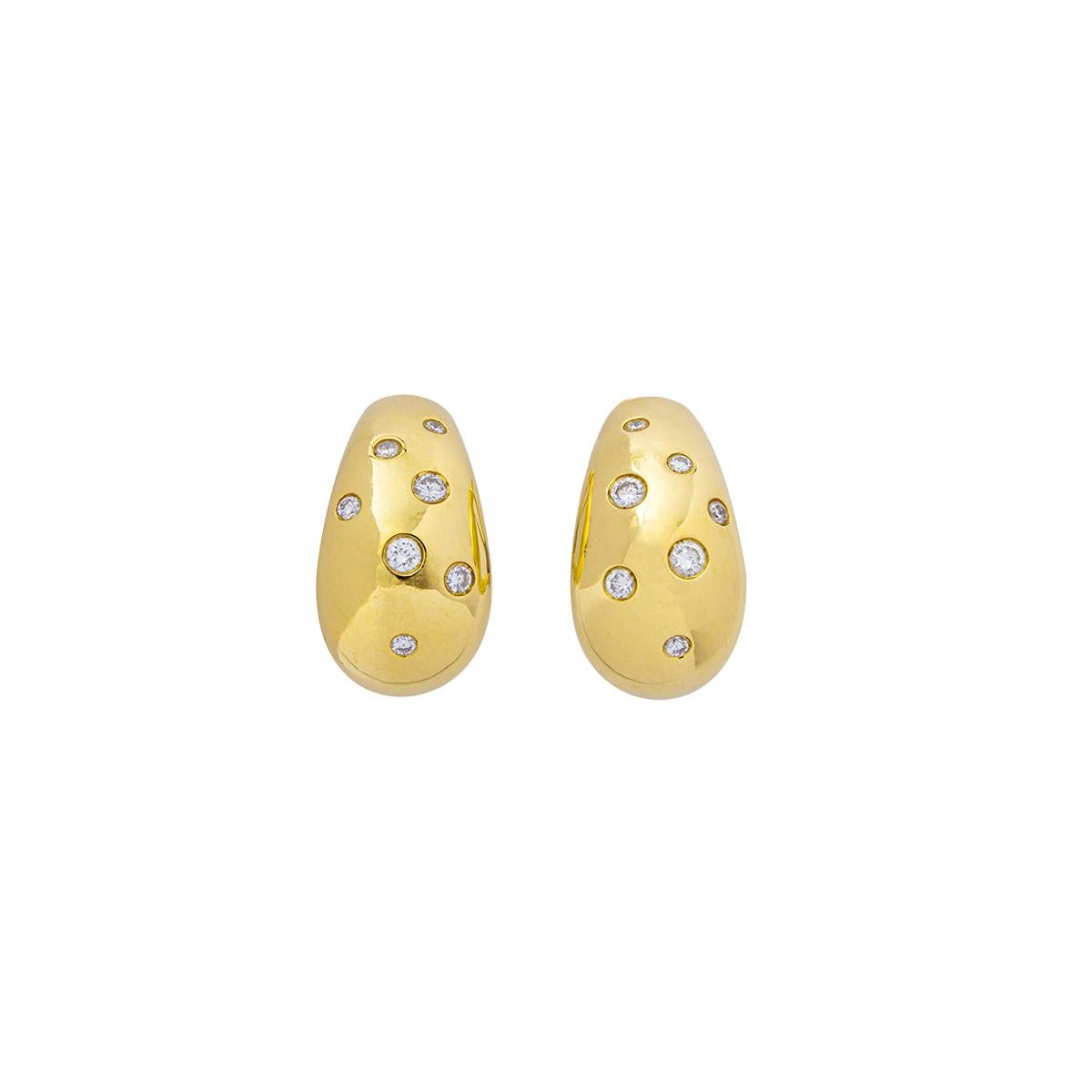 Diamond on Yellow Gold 18 Karat Ear Clips In Excellent Condition For Sale In Geneva, CH