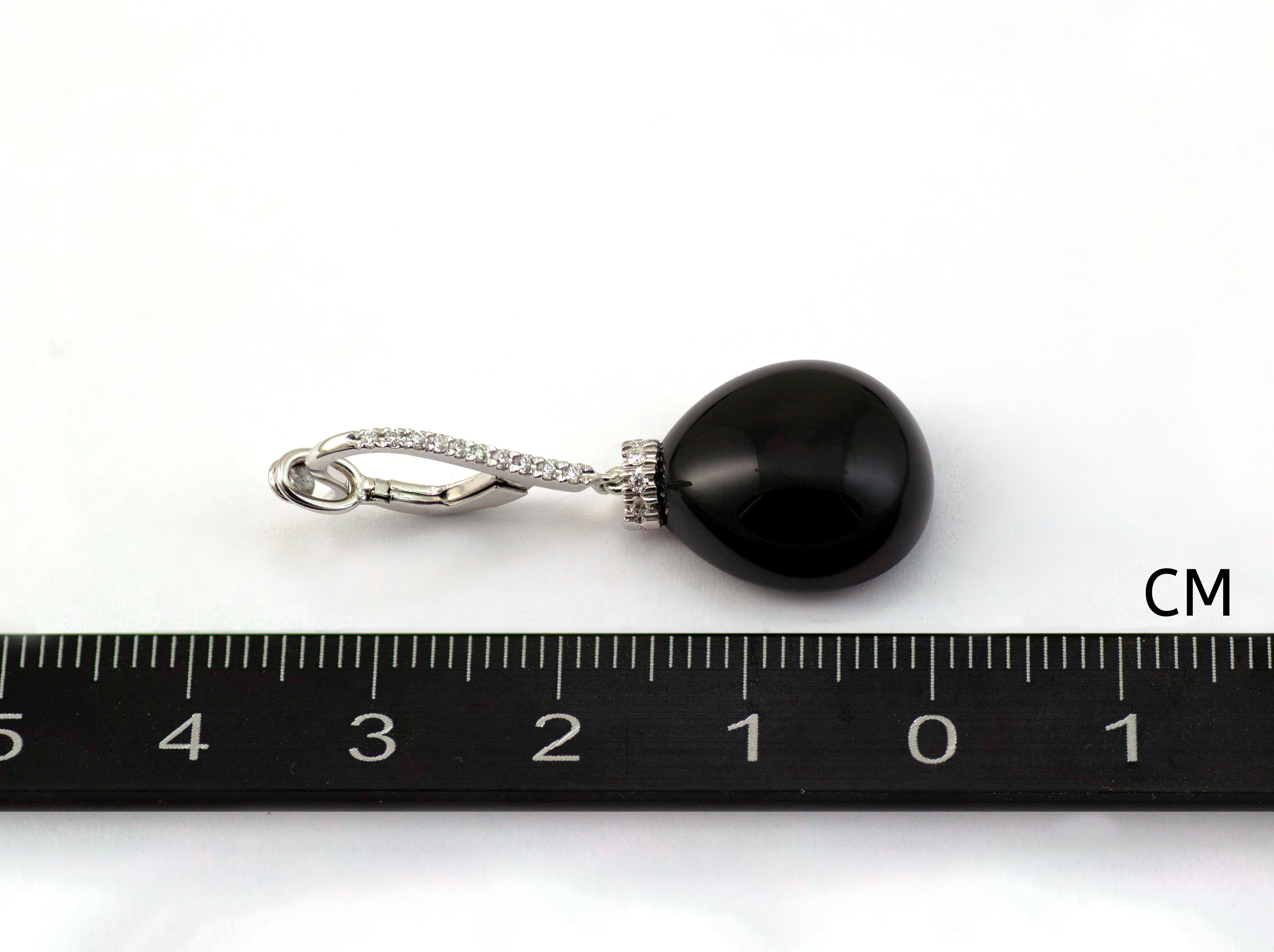 Round Cut Diamond Onyx 18 Karat White Gold Made in Italy Gattopardo Earrings