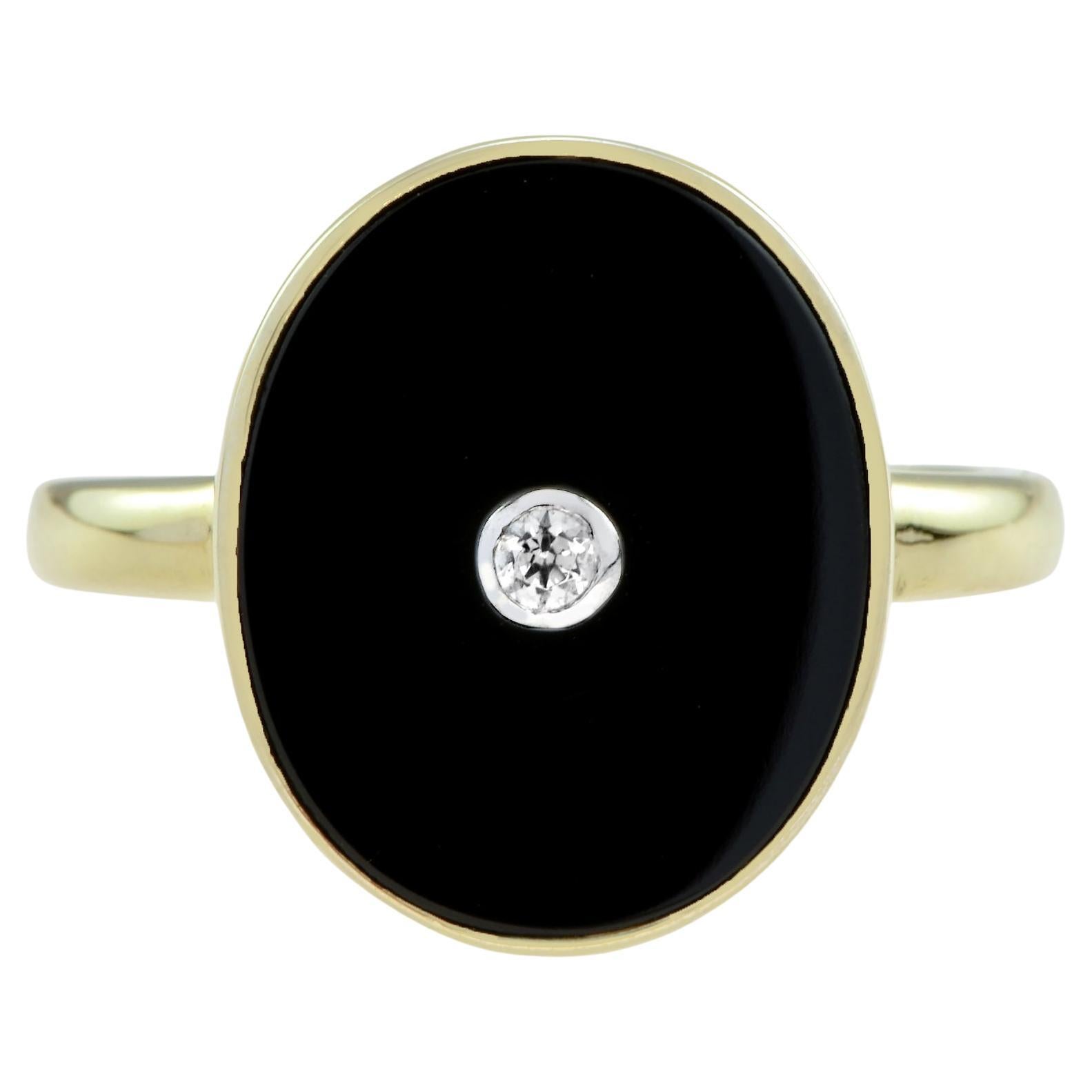 For Sale:  Diamond Onyx Art Deco Style Oval Shape  Ring in 14K Yellow Gold