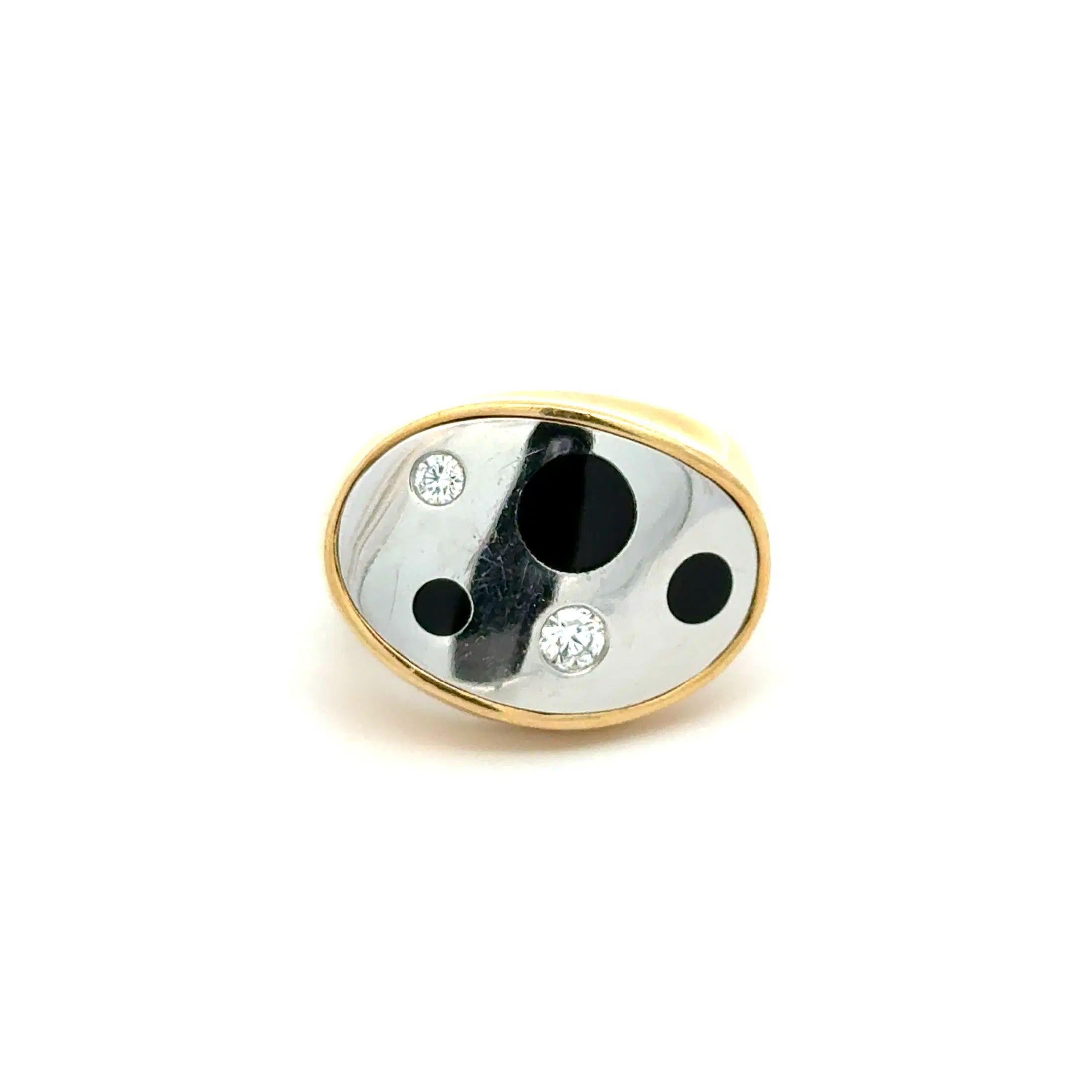 Taglio rotondo Diamond Onyx Circles Platinum and Gold Unique Modernist Vintage Ring in vendita
