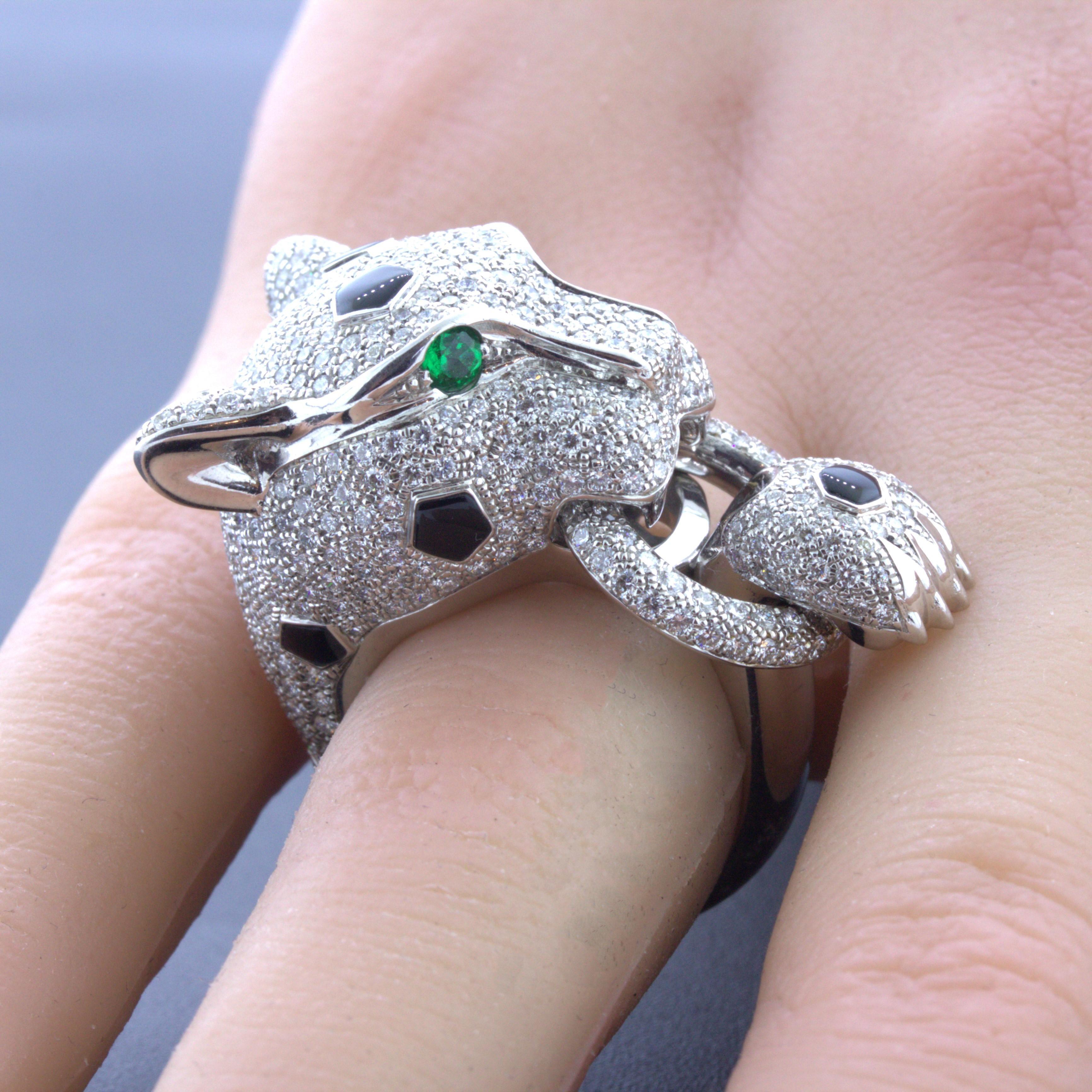 Diamond Onyx Emerald 18K White Gold Panther Ring In New Condition For Sale In Beverly Hills, CA