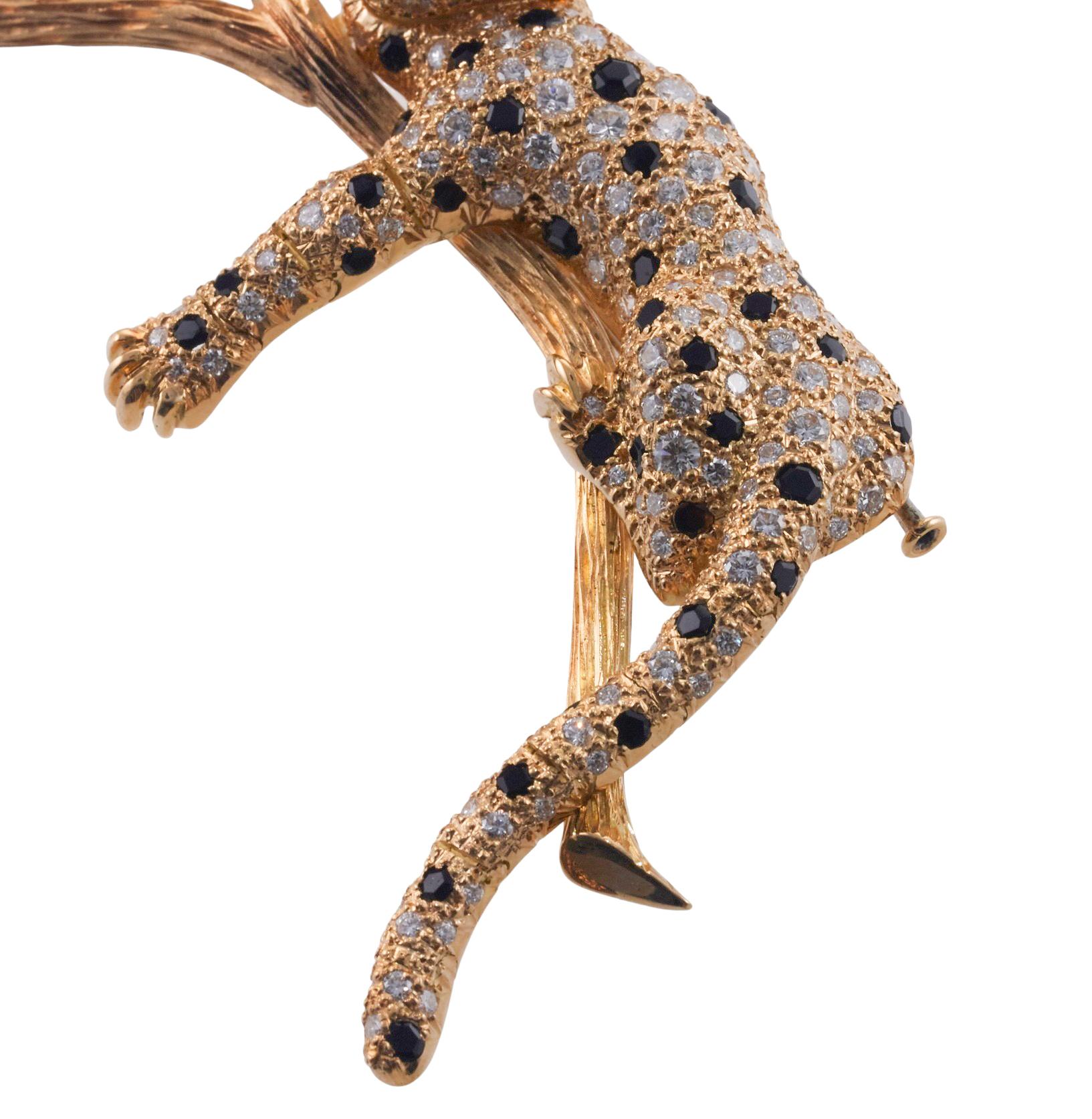 Women's or Men's Diamond Onyx Emerald Gold Leopard Brooch For Sale