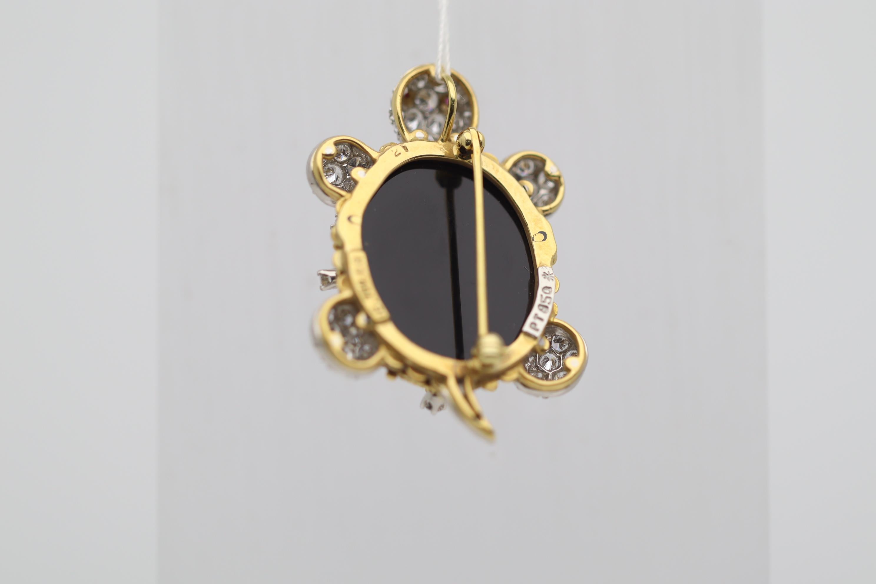 Women's or Men's Diamond Onyx Gold & Platinum Sea-Turtle Pendant Brooch For Sale