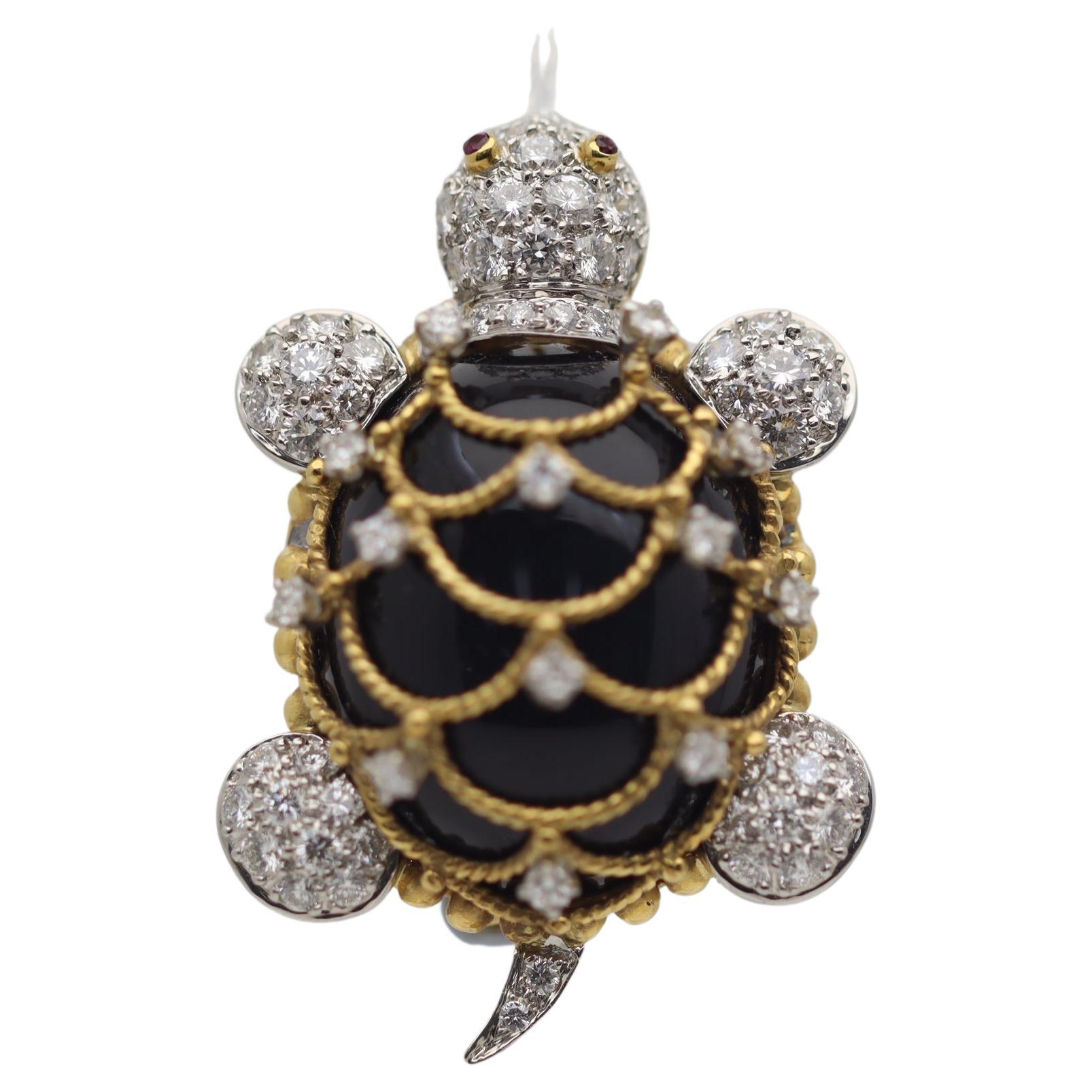 Diamond Onyx Gold & Platinum Sea-Turtle Pendant Brooch For Sale