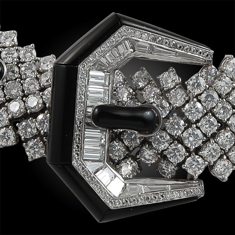 18k white gold diamond and onyx necklace.
 
diamond approx. 67.88 cts.
dimensions approx. 17 1/2