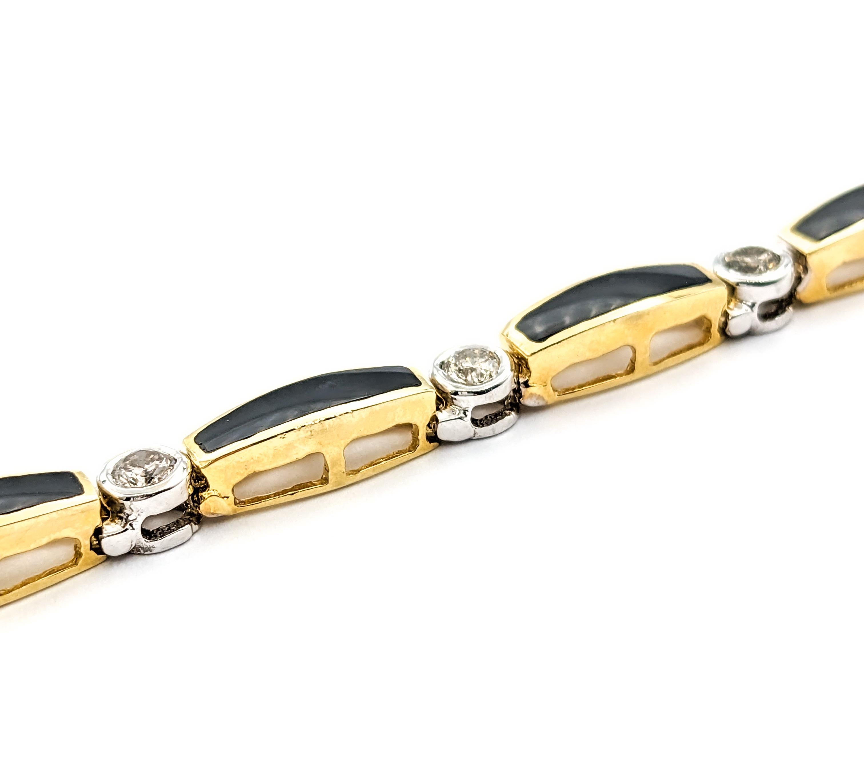 Round Cut Diamond & Onyx Yellow Gold Tennis Bracelet For Sale