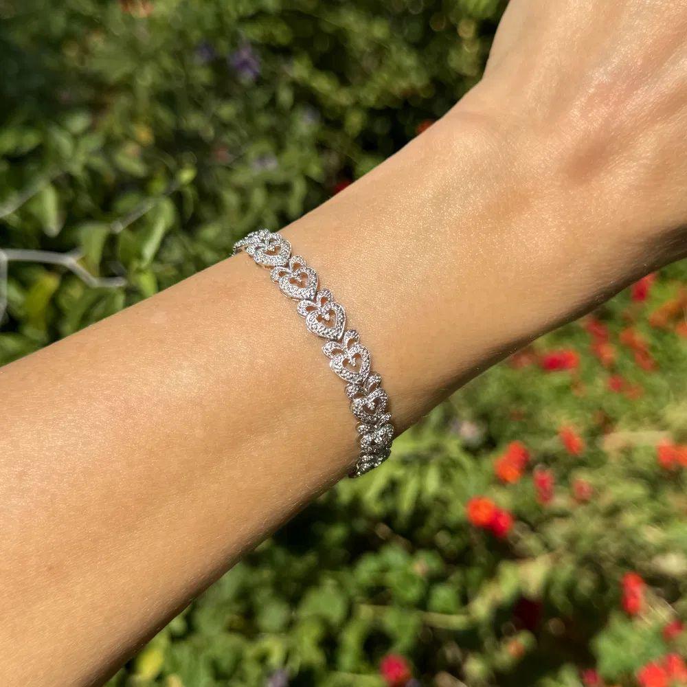 Moderniste Bracelet vintage à maillons en or avec cœur ouvert et diamants en vente