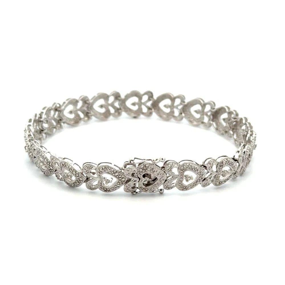 Taille ronde Bracelet vintage à maillons en or avec cœur ouvert et diamants en vente