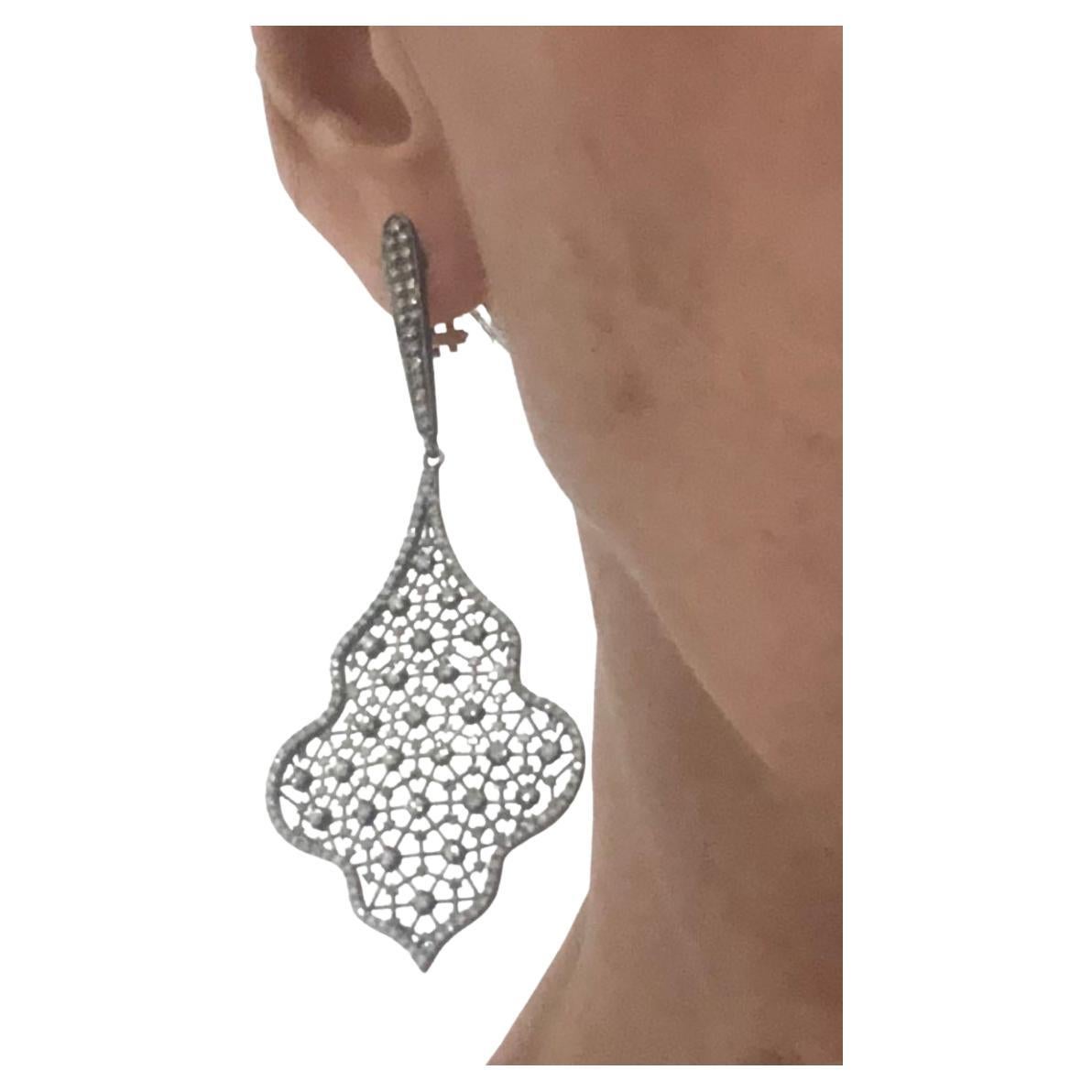 Fancy Large 2.47 Carats Pave Diamond Webbed Paradizia Earrings For Sale 1