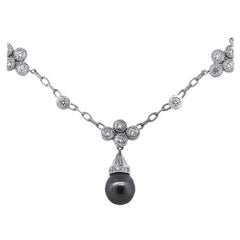 Ovale Diamant-Gliederhalskette mit Tahiti-Perlentropfen