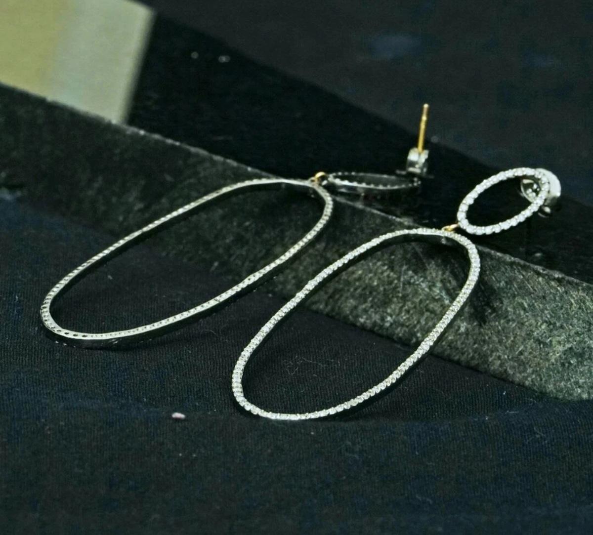Diamond Oval Shaped Dangle Earring 925 Silver Women Fashion Jewelry Ear Stud. For Sale 3