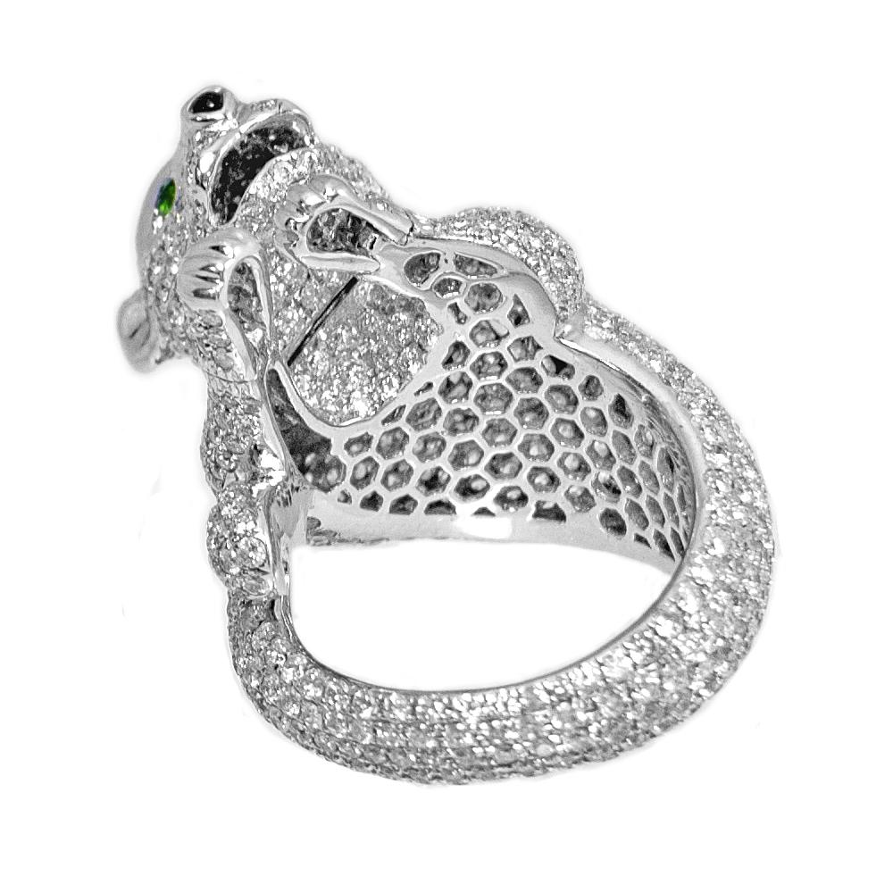 Round Cut Diamond Panther Ring 18 Karat White Gold with Green Eyes Animal Statement Ring For Sale