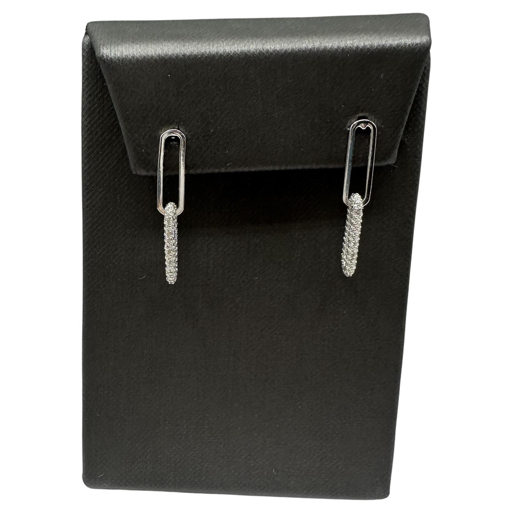 Boucles d
oreilles Paperclip en or blanc 14kt - 0.50ctw, 2.2g, New