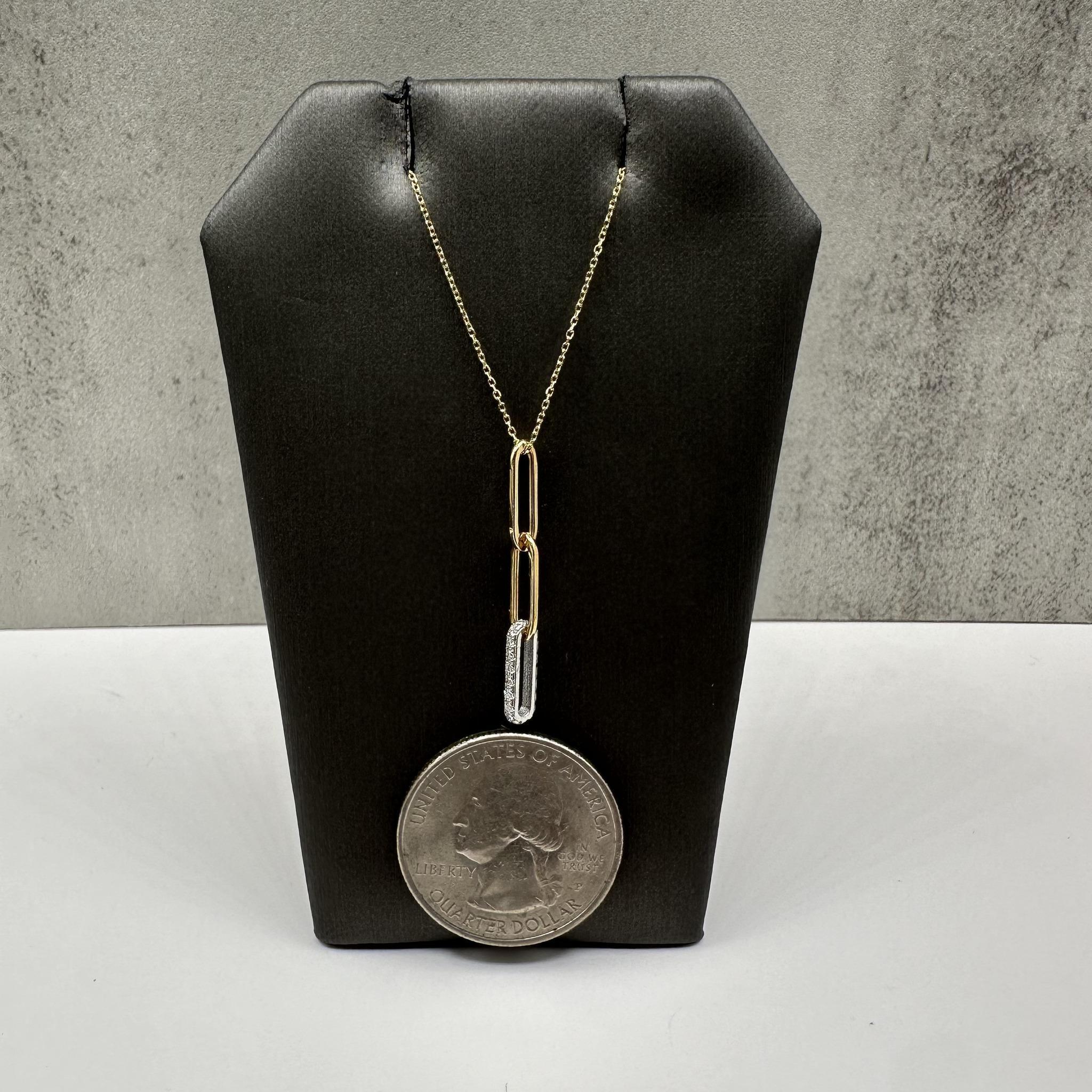 Taille ronde Collier avec pendentif trombone en or 14kt bicolore - 0.10ctw, 18in, New en vente