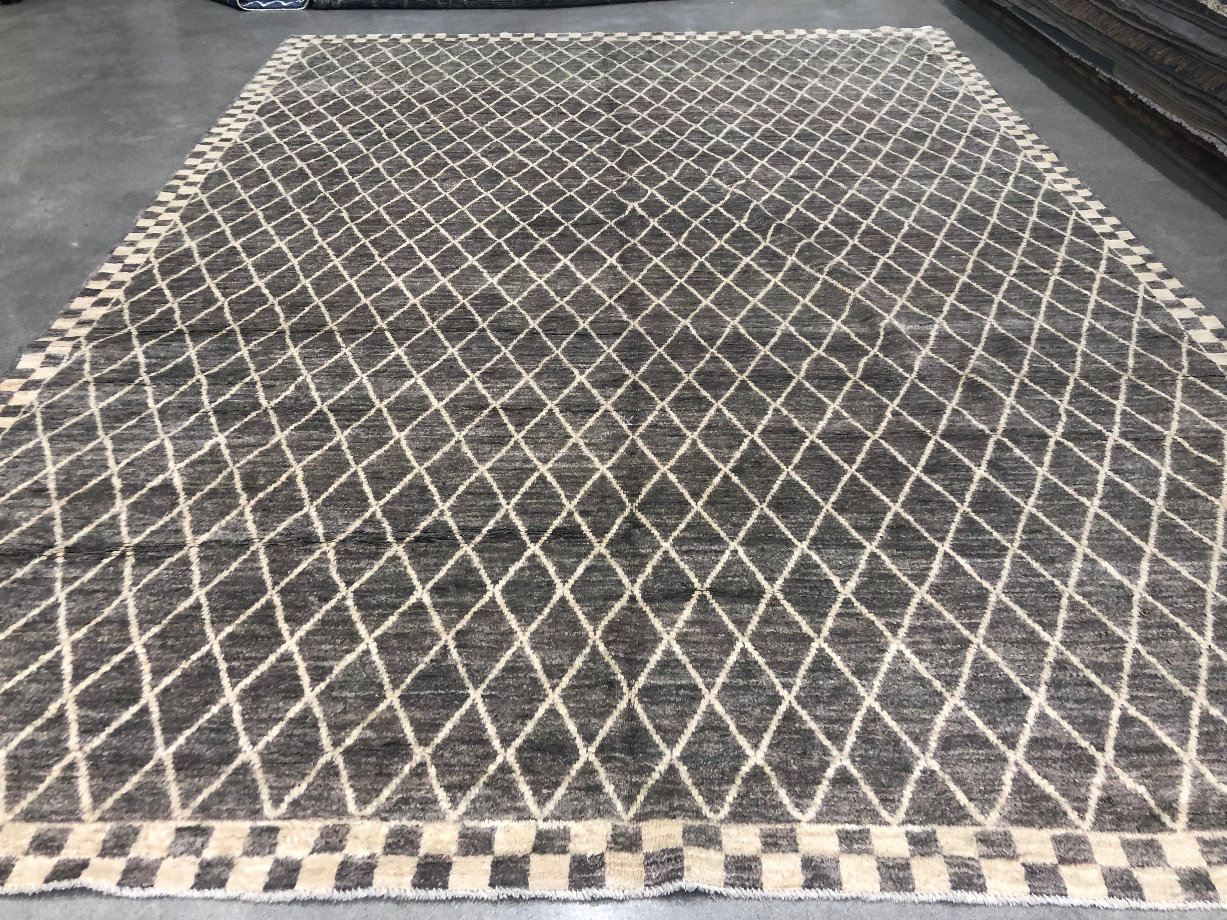 Pakistani Diamond Pattern Moroccan Design Area Rug For Sale