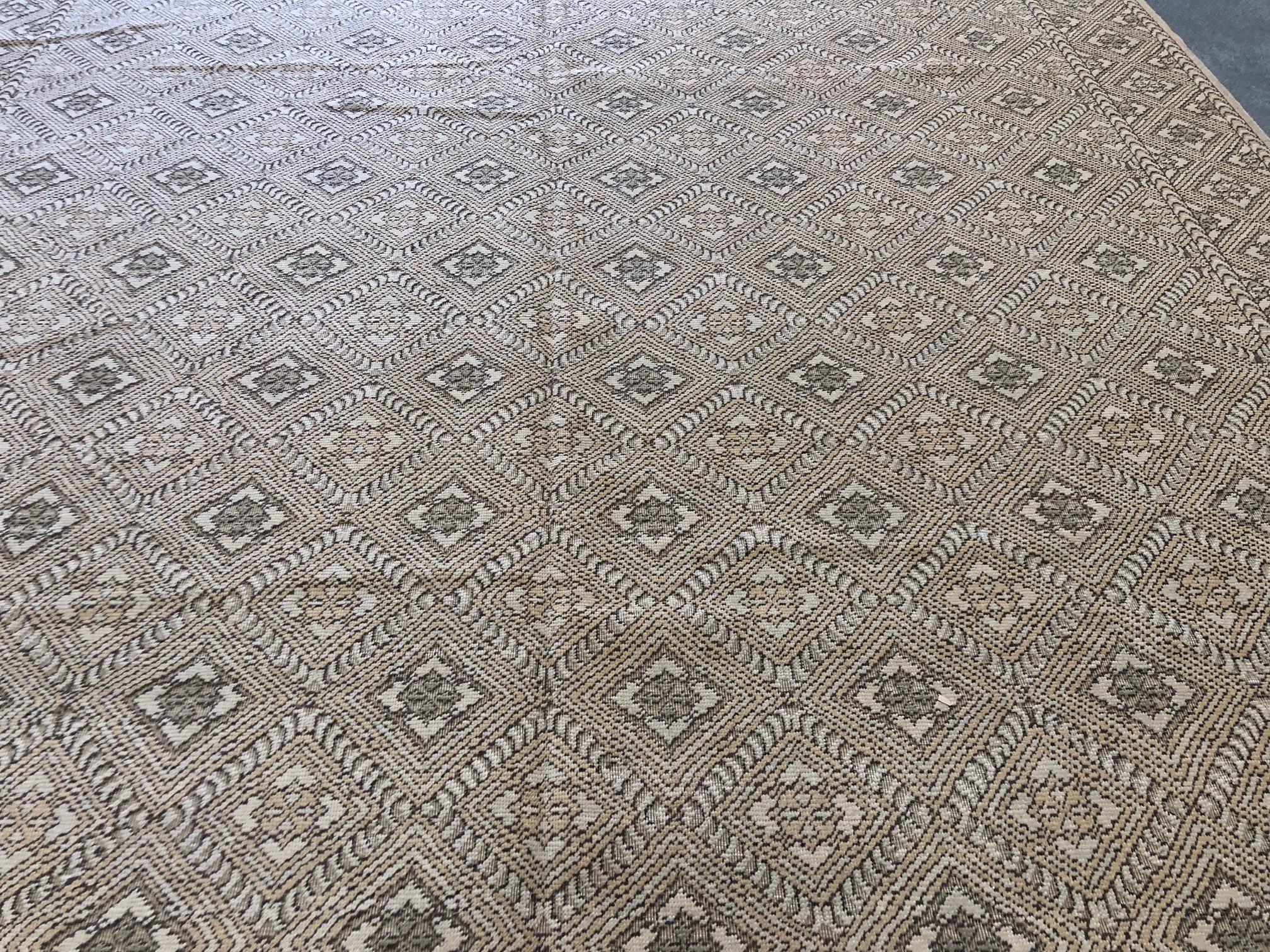 diamond pattern rugs