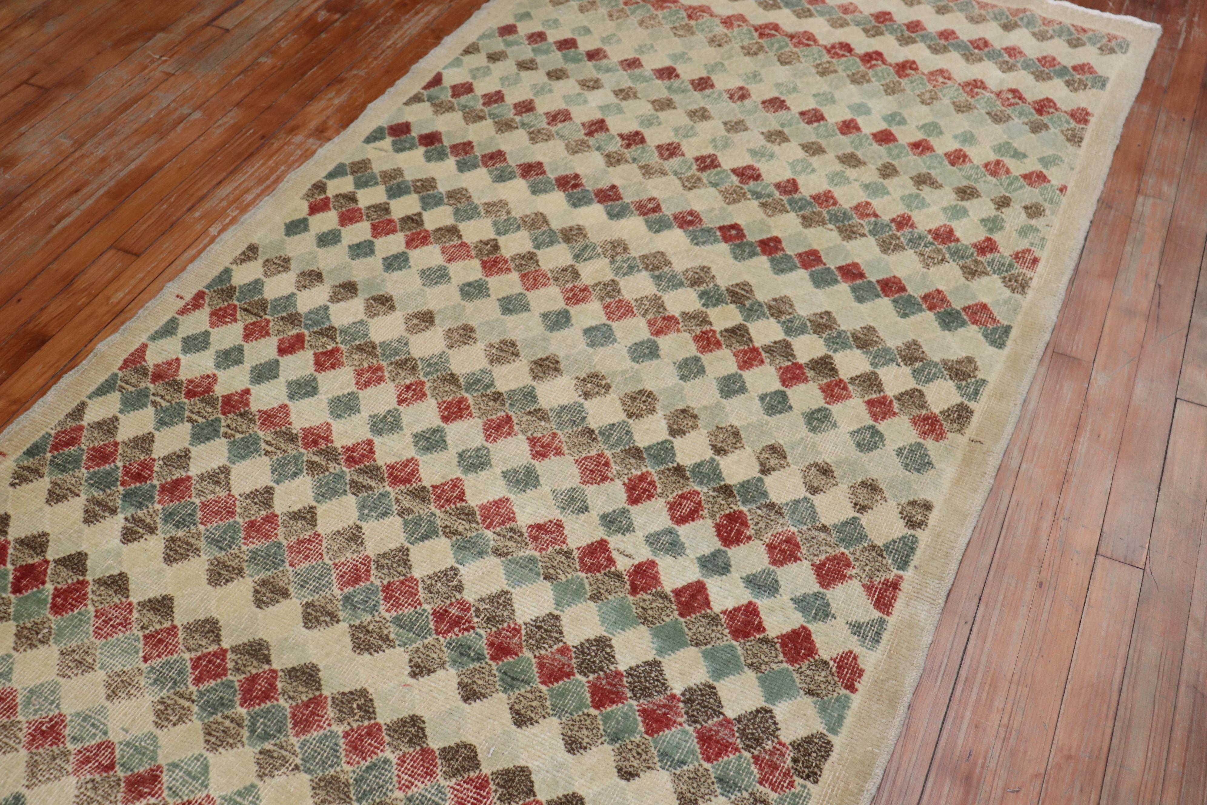 Diamond Pattern Turkish Deco Rug In Good Condition For Sale In New York, NY