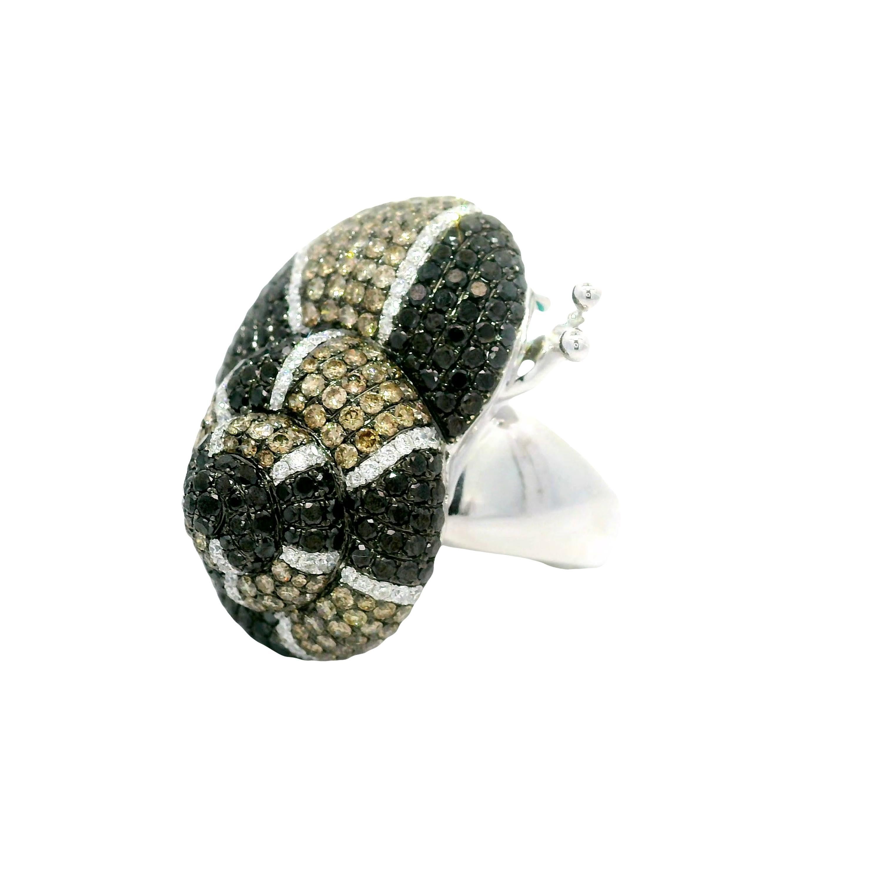 Contemporary Diamond Pave 18k White Gold Snail Cocktail Ring For Sale