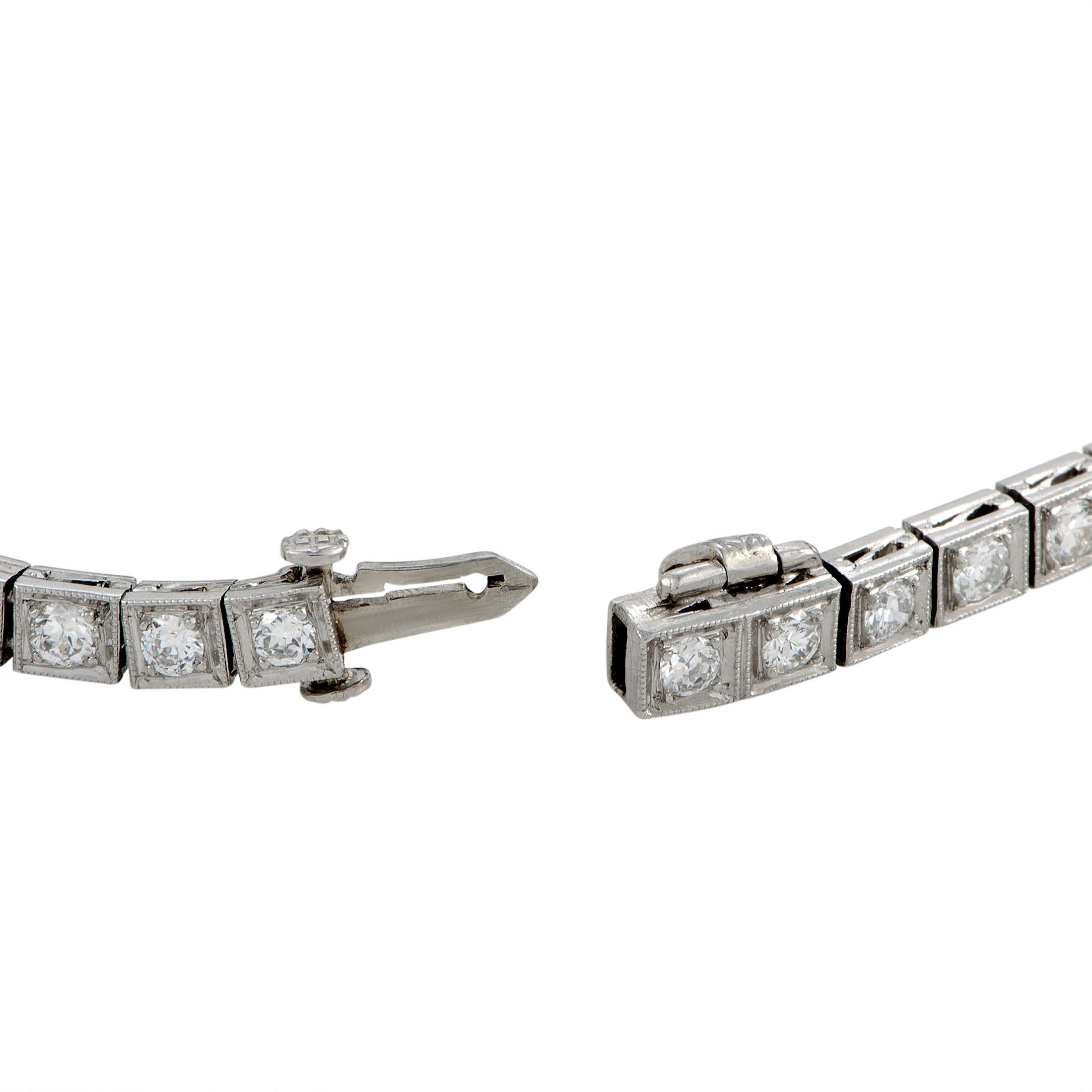 Diamond Pave and Emerald Art Deco Platinum Bracelet In Excellent Condition In Southampton, PA