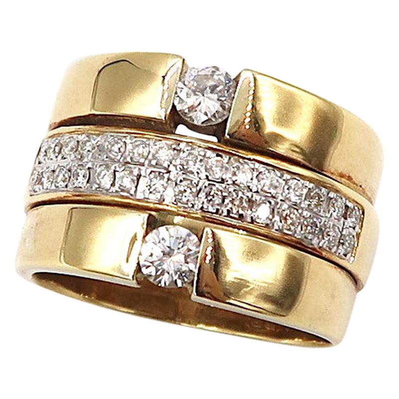 Diamond Pavé Band Sandwiched by Diamond Solitaire 18 Karat Yellow Gold Band Ring For Sale