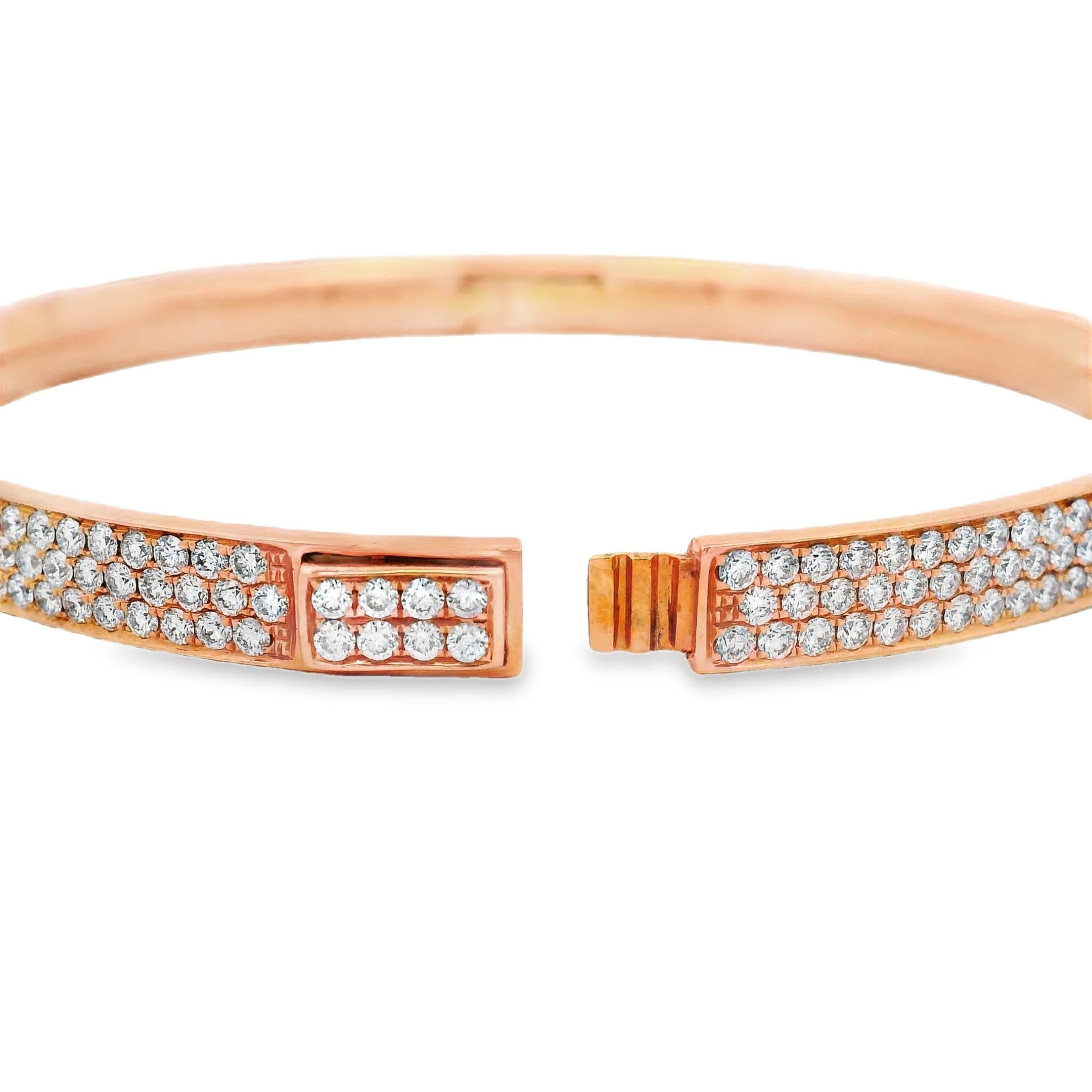 Diamond Pave Bangle Bracelet 5.00 Carats in 18K Rose Gold Corte brillante en venta
