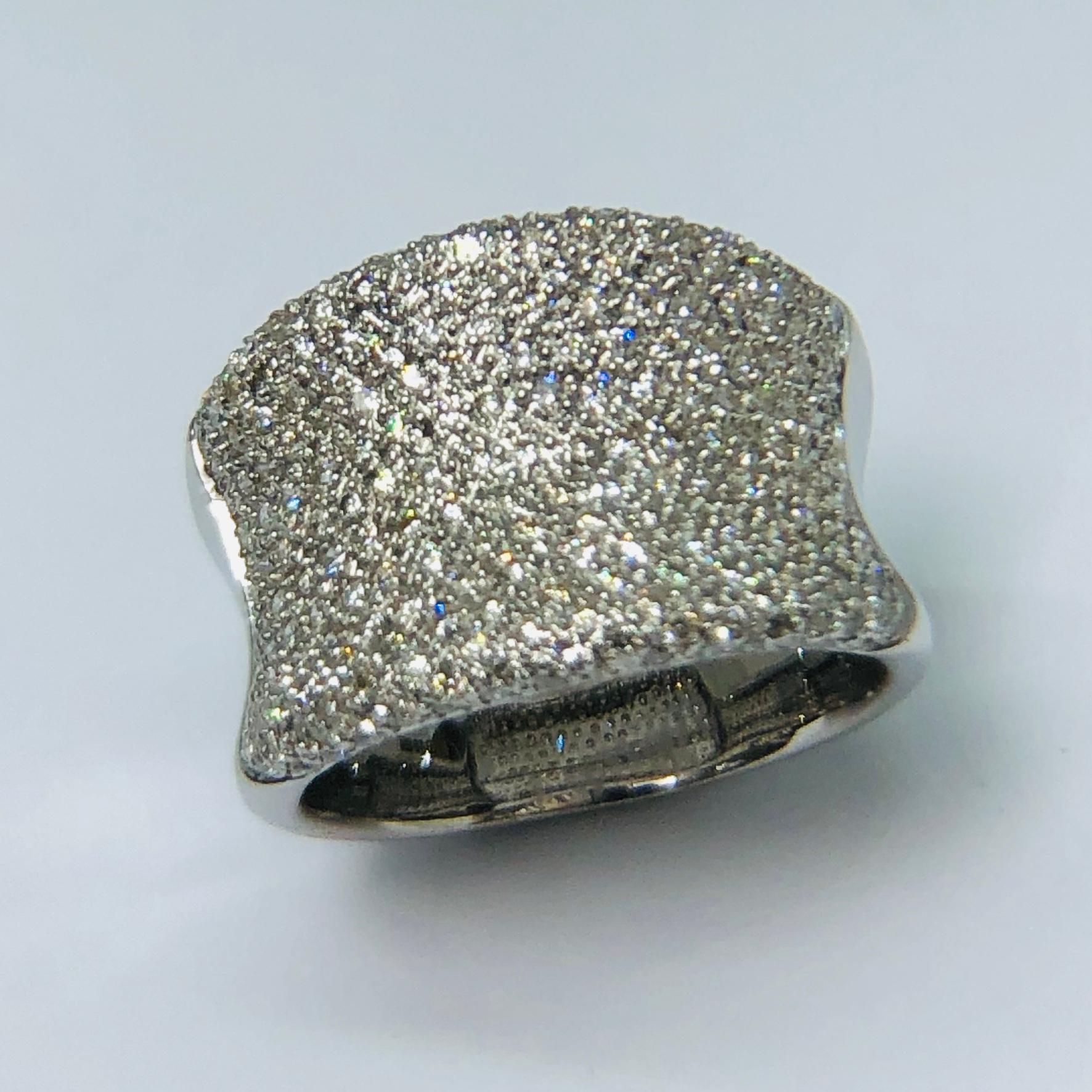 Diamond Pavé Bombe Concave Cocktail Ring, 18 Carat White Gold For Sale 1
