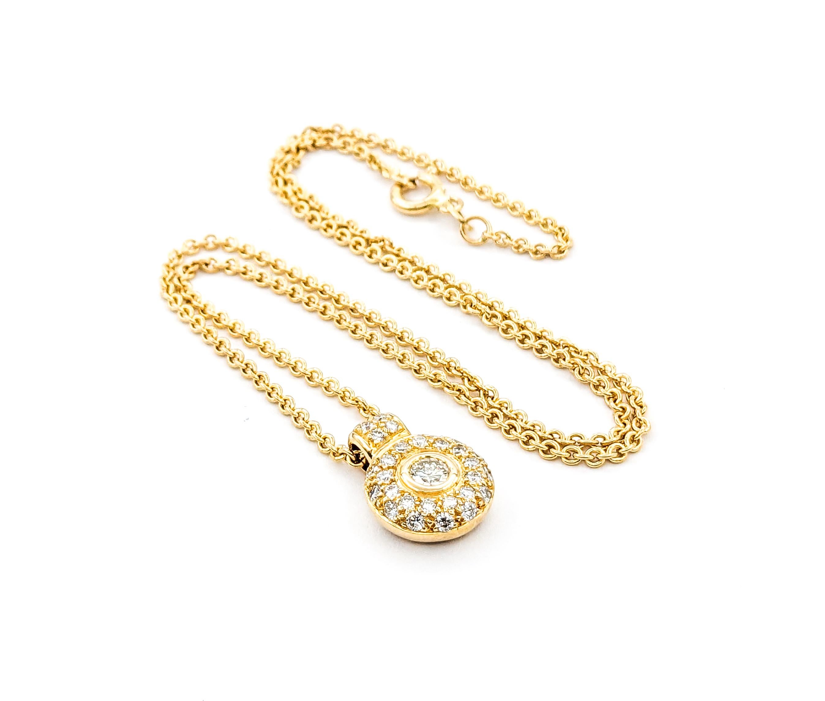Contemporain Pendentif cercle pavé de diamants en or jaune en vente