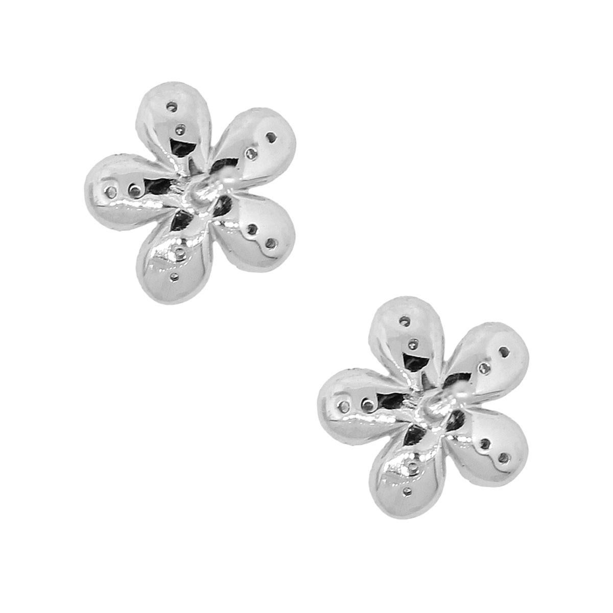 Diamond Pave Cluster Flower Earrings In Excellent Condition In Boca Raton, FL
