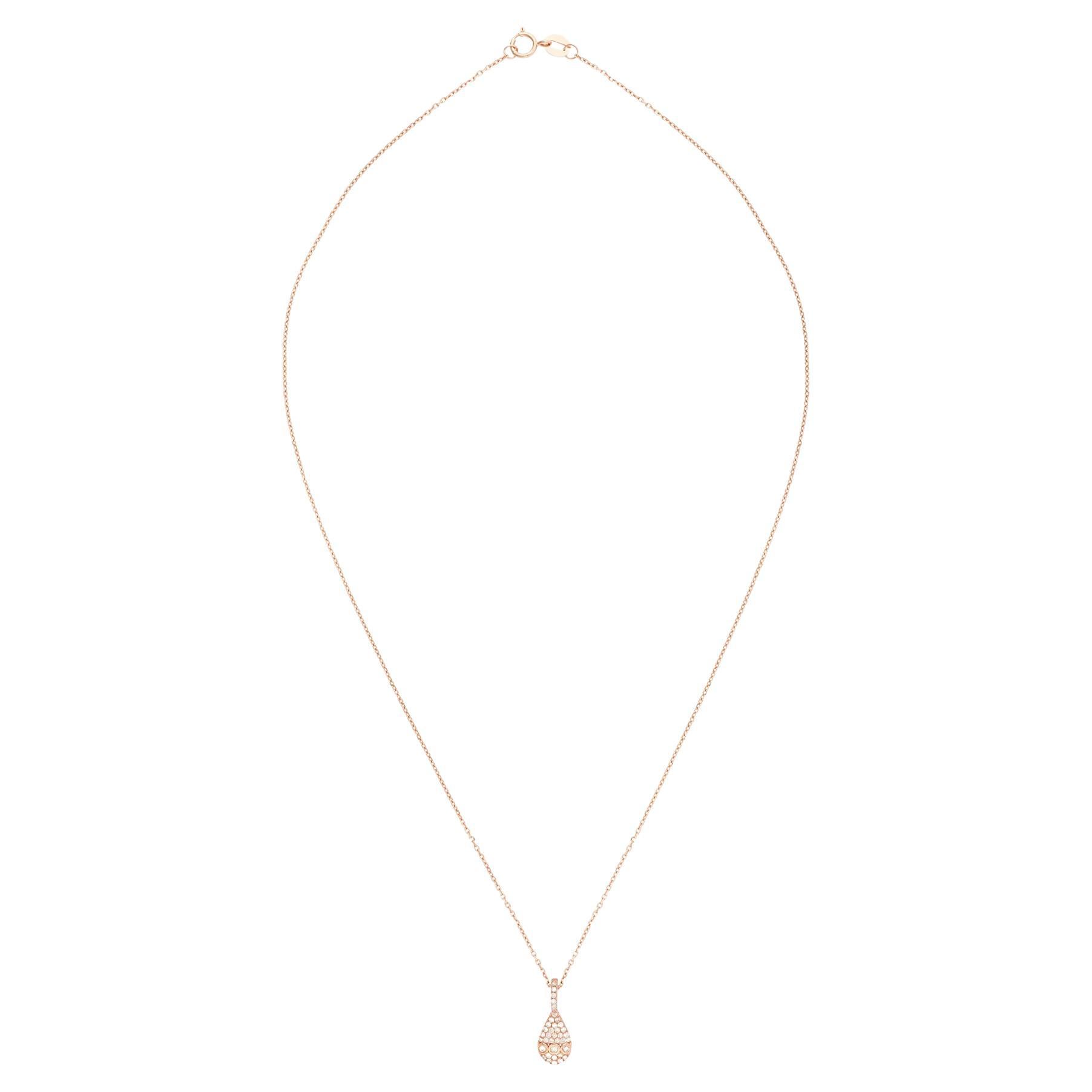 Collar de oro rosa de 18k con pavé de diamantes en forma de gota en venta