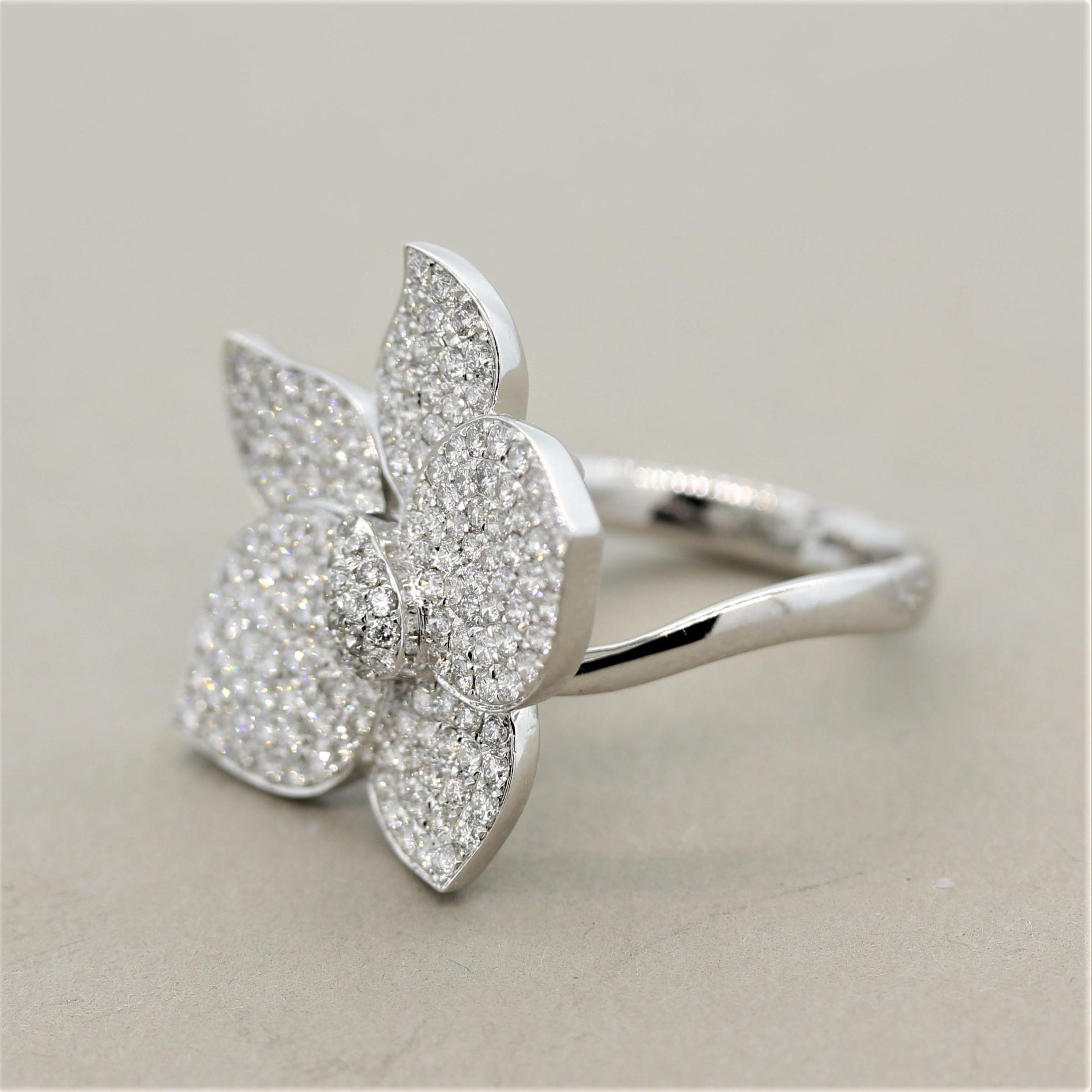 Round Cut Diamond Pave Flower Gold Cocktail Ring