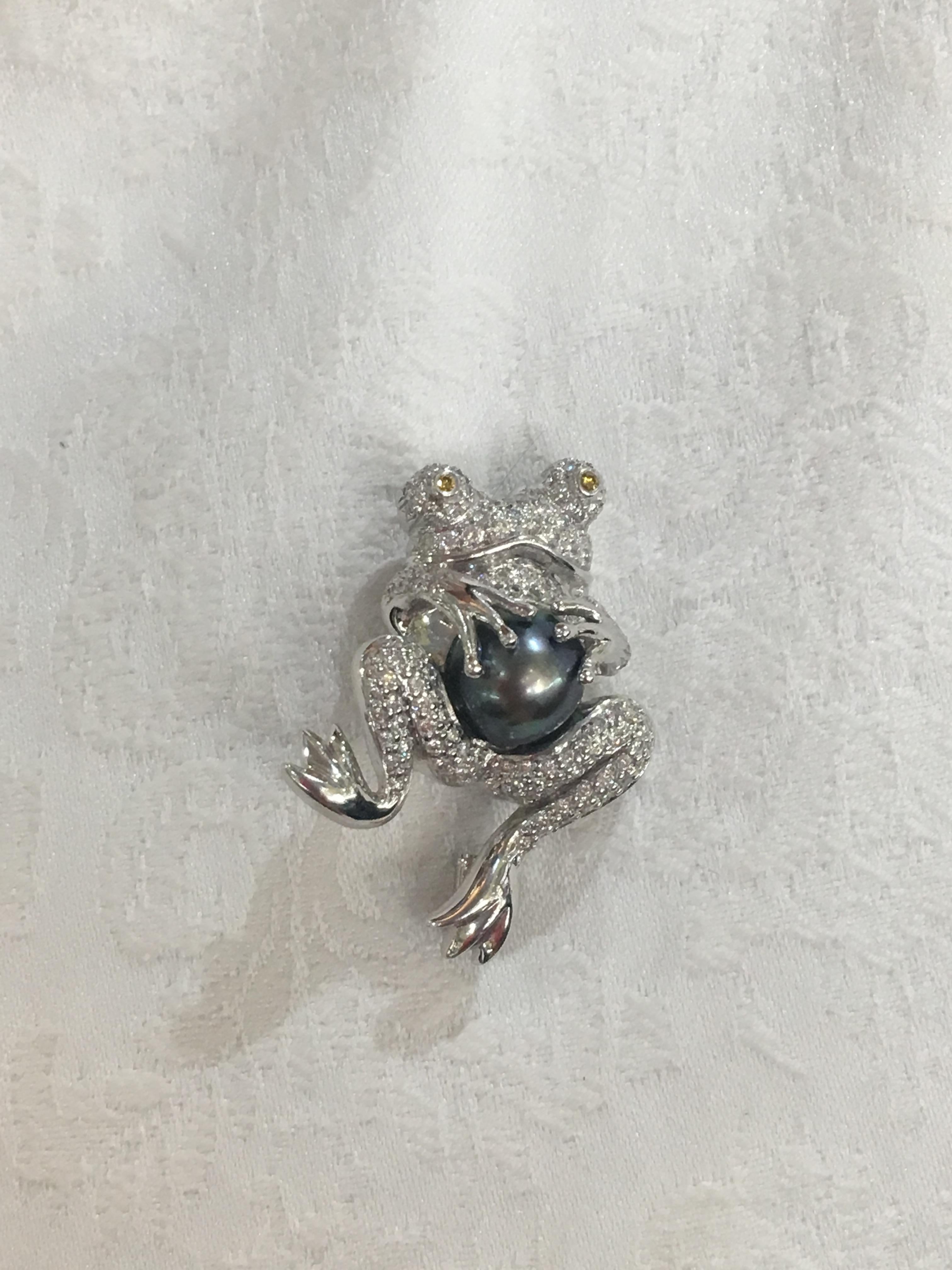 Women's or Men's Diamond Pave Frog with a Tahitian Pearl White Gold Brooch