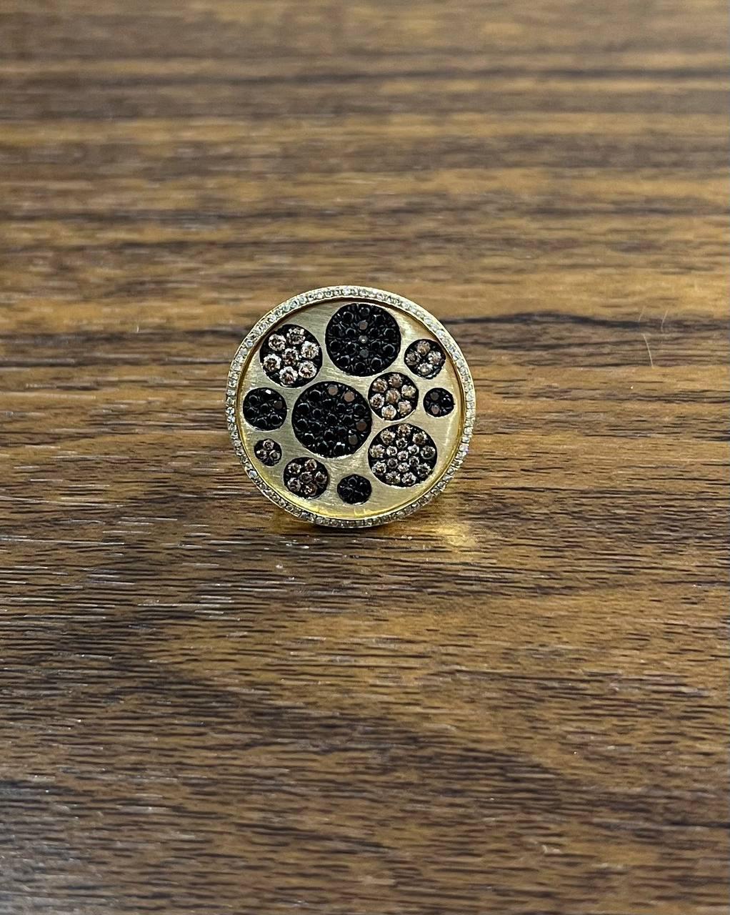 Diamond Pave Galaxy Solar Universal 14K Yellow Gold Pendant Statement Ring In New Condition For Sale In Oakton, VA
