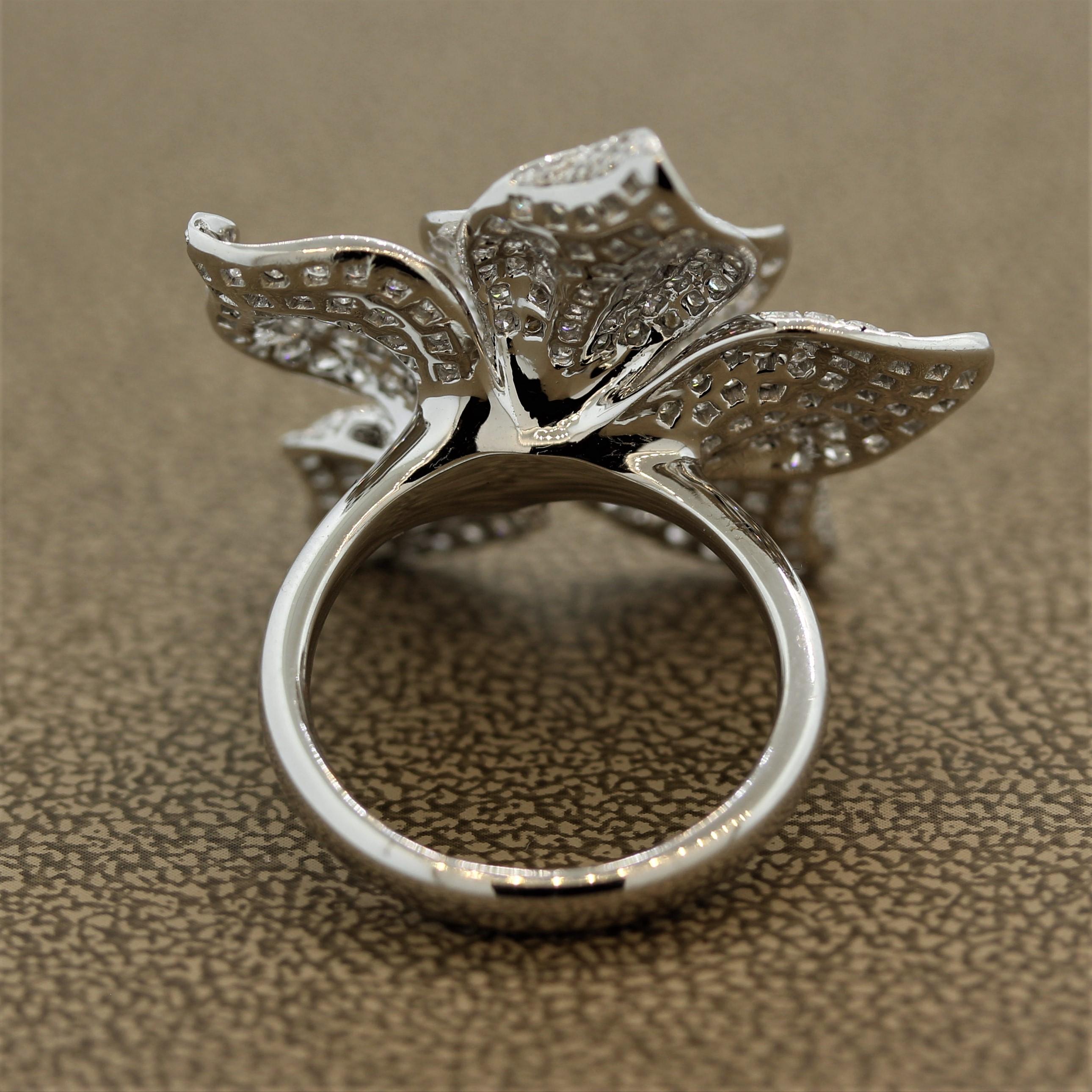 Round Cut Diamond Pave Gold Flower Cocktail Ring