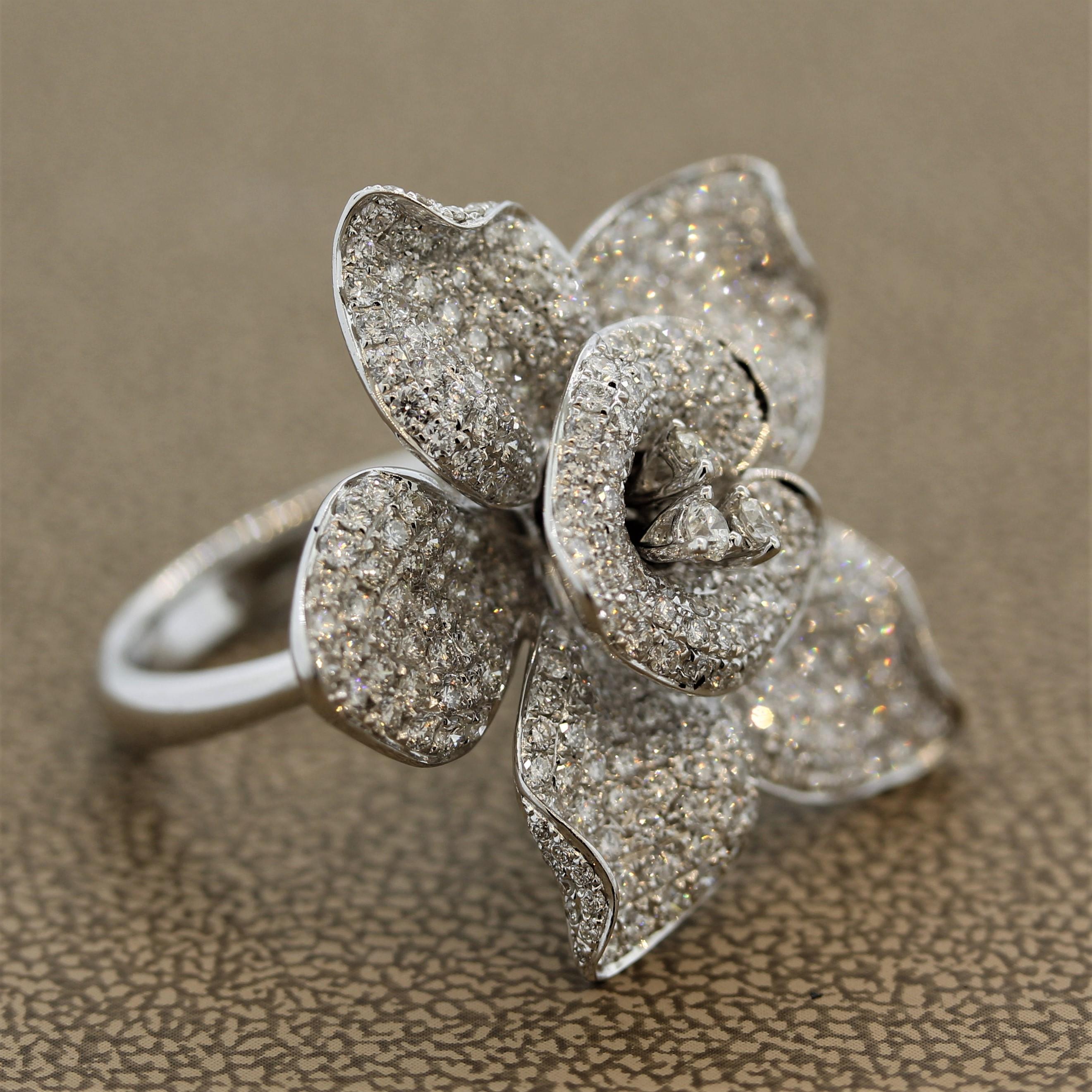 Women's Diamond Pave Gold Flower Cocktail Ring