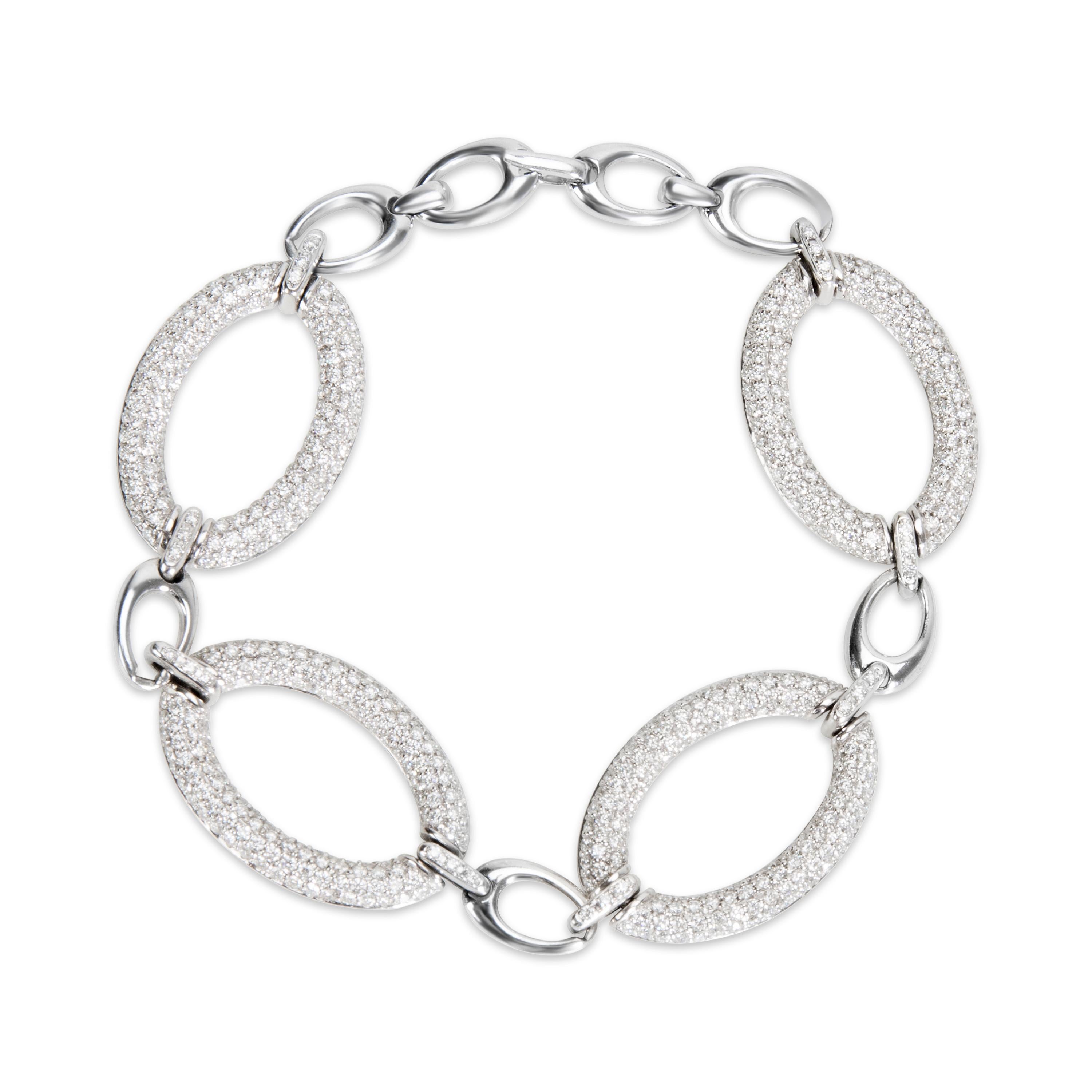 Diamond Pave Link Bracelet in 18 Karat White Gold 11.50 Carat In New Condition In New York, NY