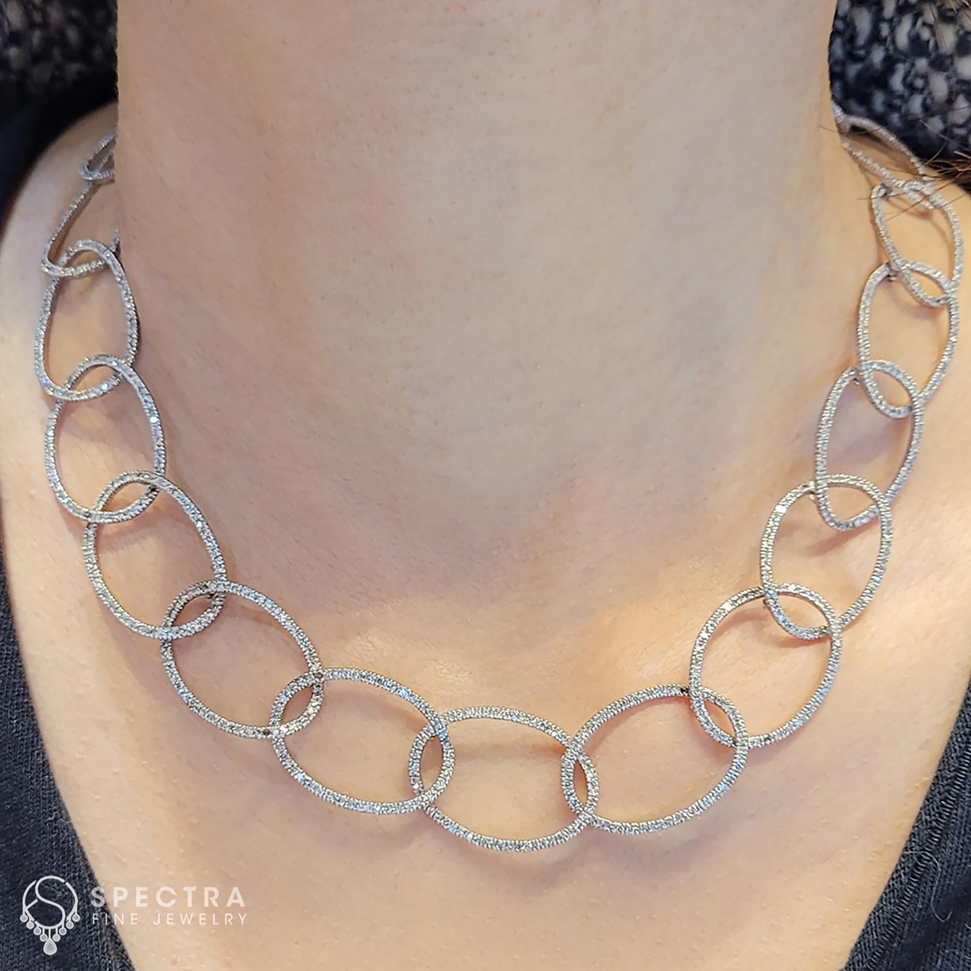 Round Cut Diamond Pave Link Collar Necklace in 18kt Gold For Sale