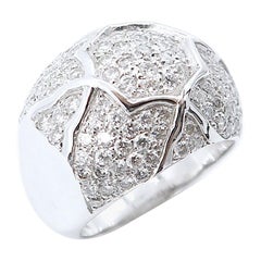 Diamond Pavé Motif 18 Karat White Gold Ring Concave Wide Band