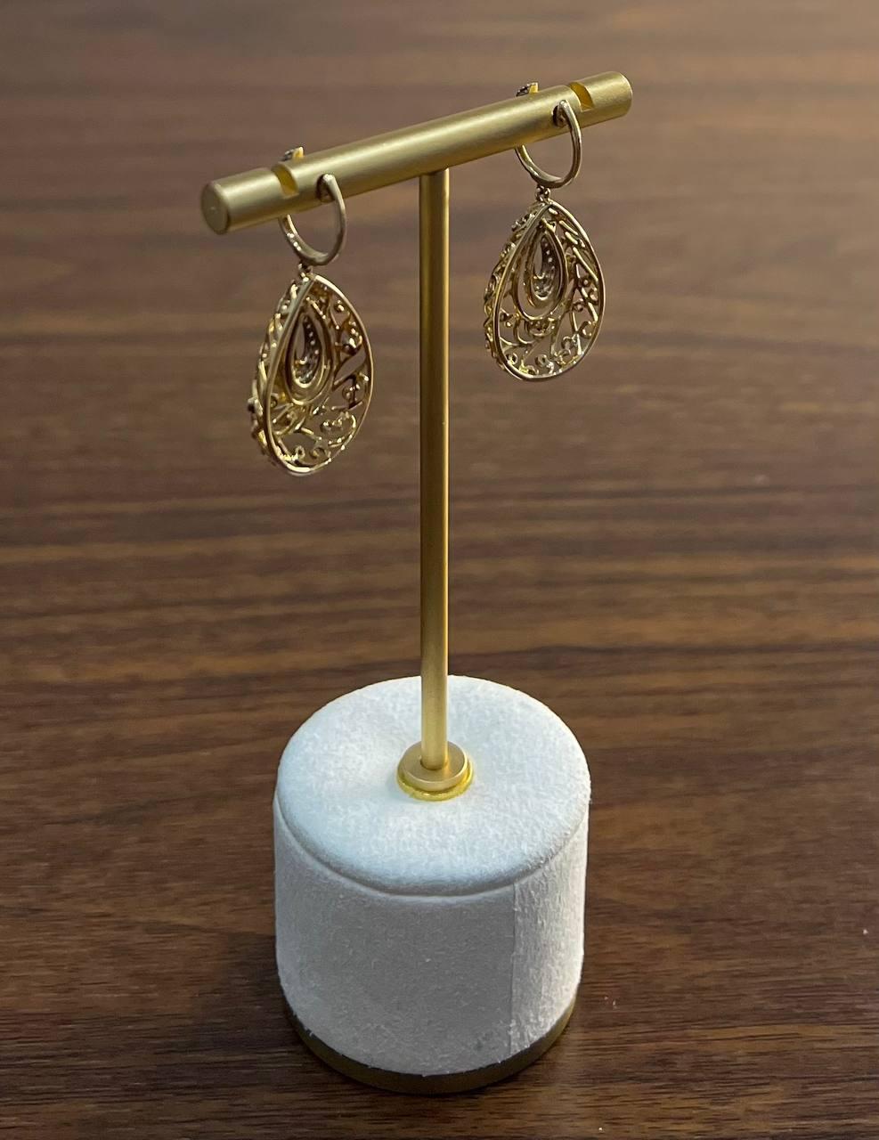 Mixed Cut Diamond Pave Natural Floral Inspired Motifs Lattice Branches 14K Gold Earrings For Sale