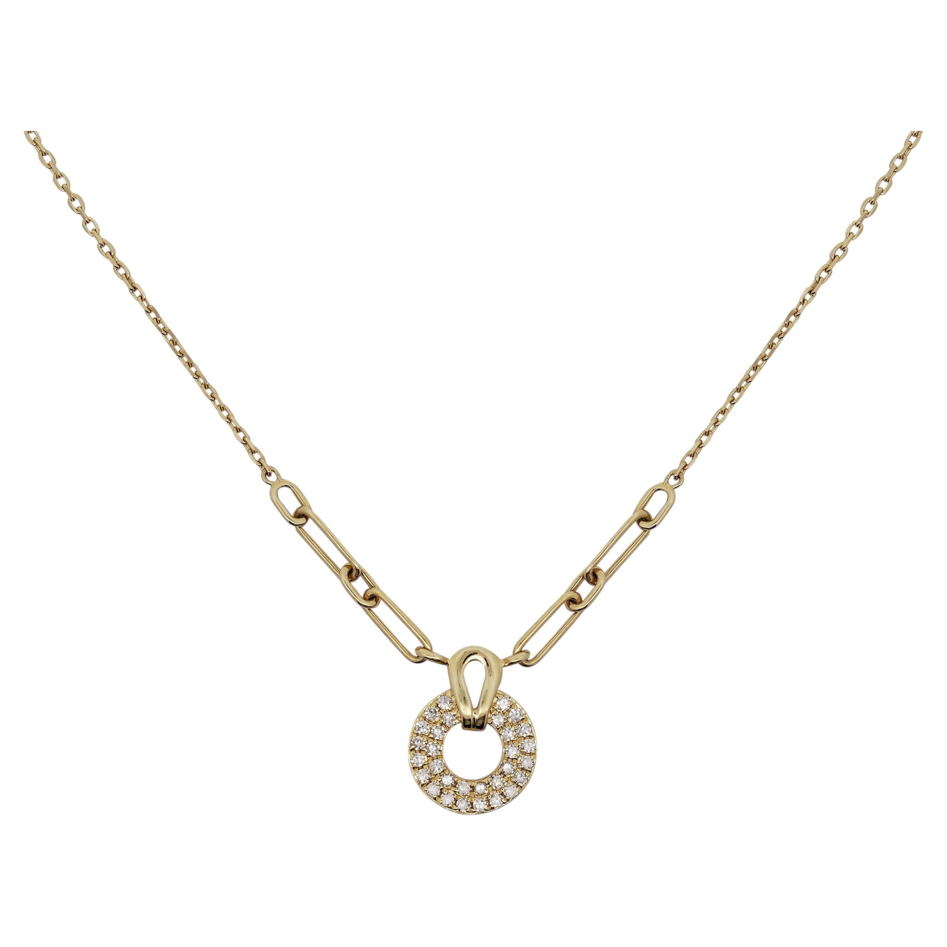 Collar con cadena tipo «paperclip» de oro de 14K y colgante de círculo abierto con pavé de diamantes