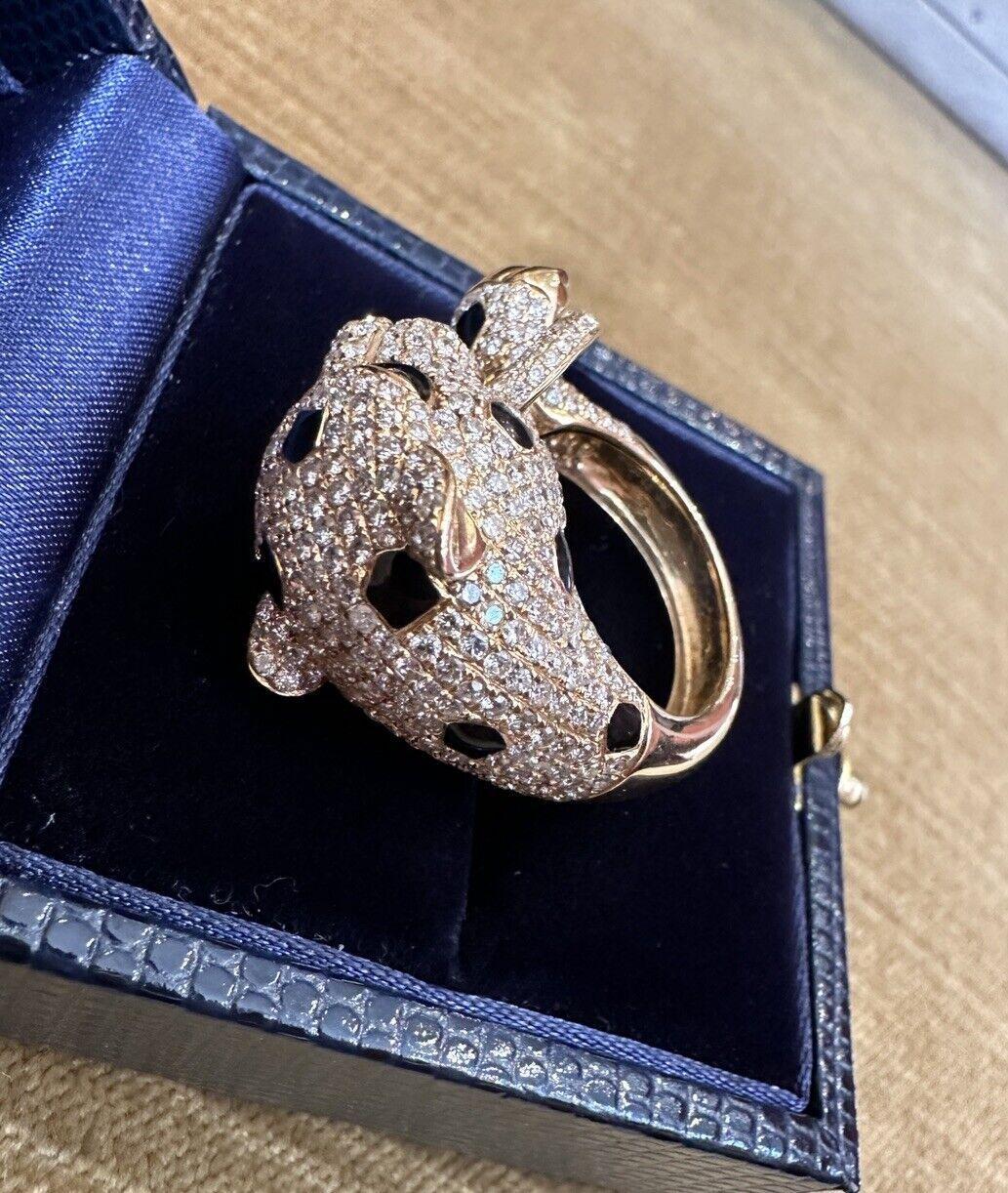 Women's or Men's Diamond Pavé Panther Ring 3.51 Carat Total Weight in 18k Yellow Gold For Sale