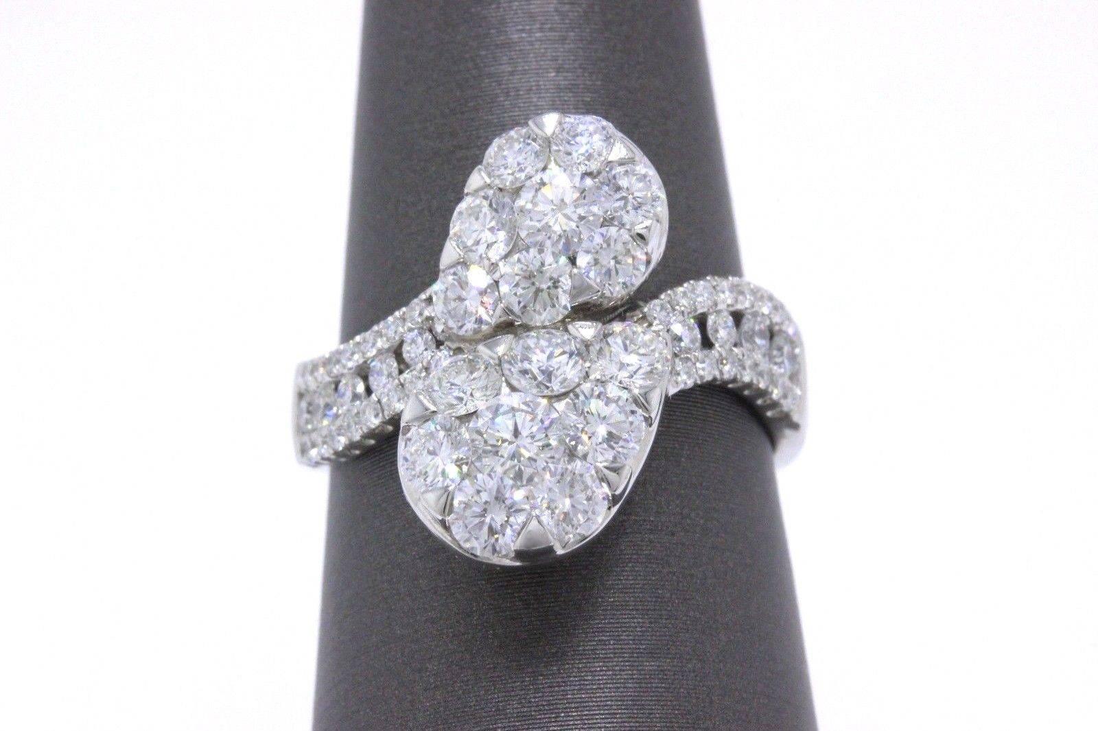 Diamant Pave Birnenförmiger Cocktail-Ring Rundschliff 2,11 Karat in 18 Karat Gold Damen im Angebot